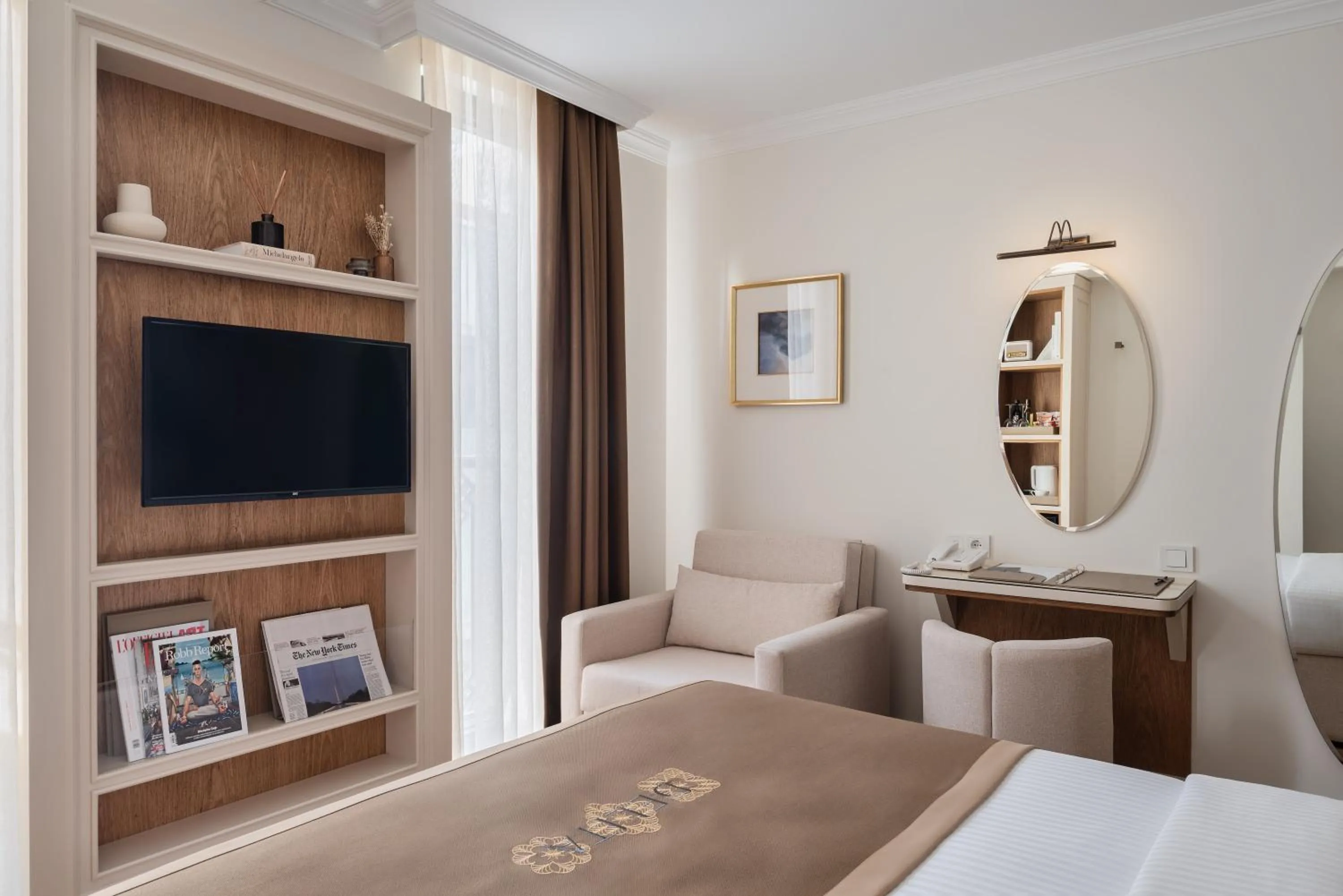 Bedroom, Bed in Delita City Hotel