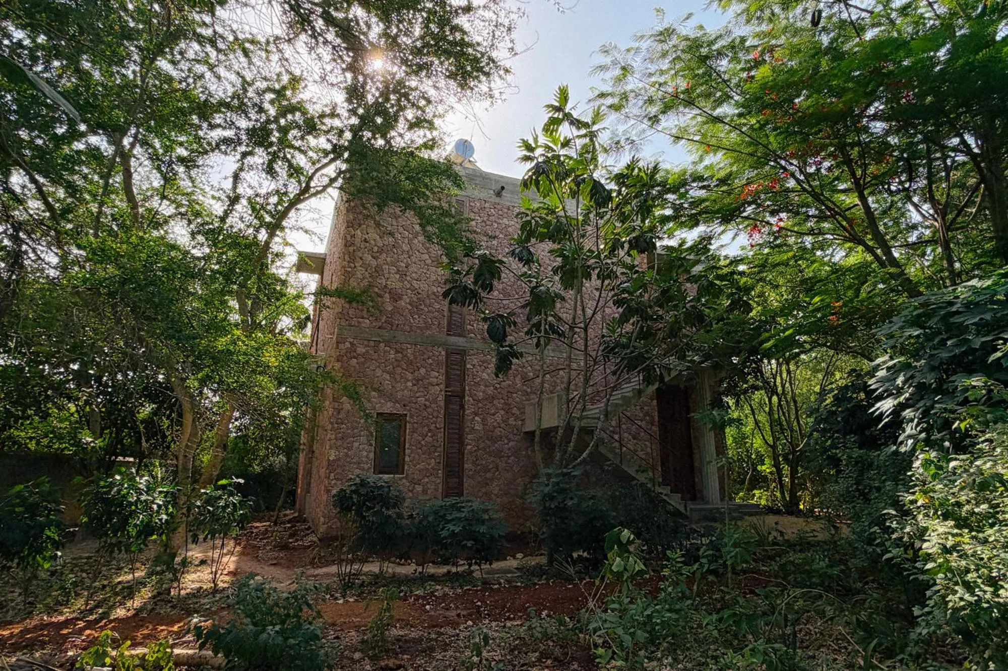 Property building in Kizikula