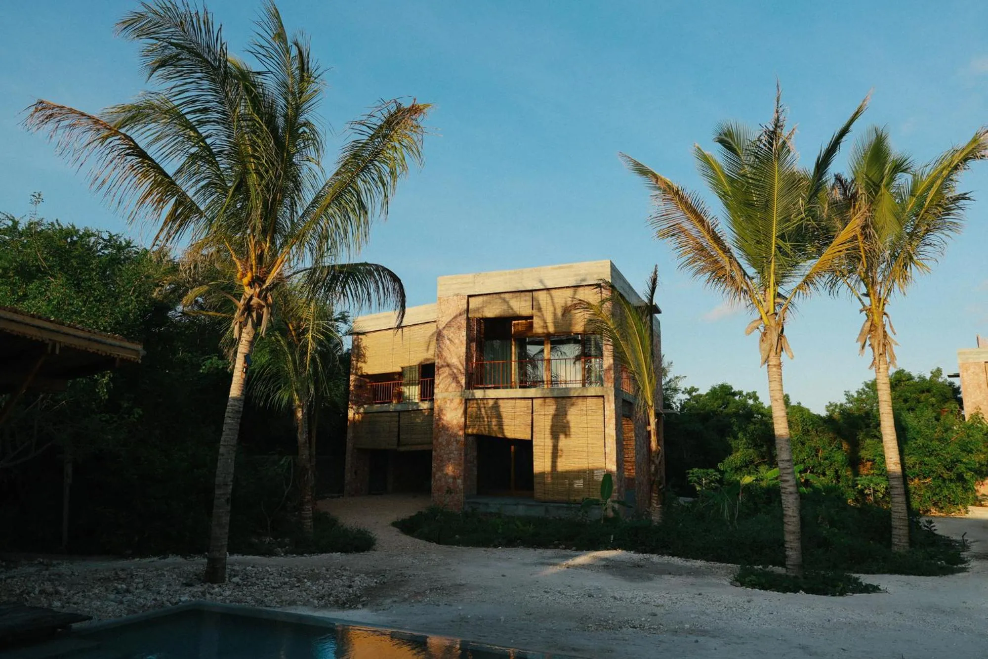 Property building in Kizikula