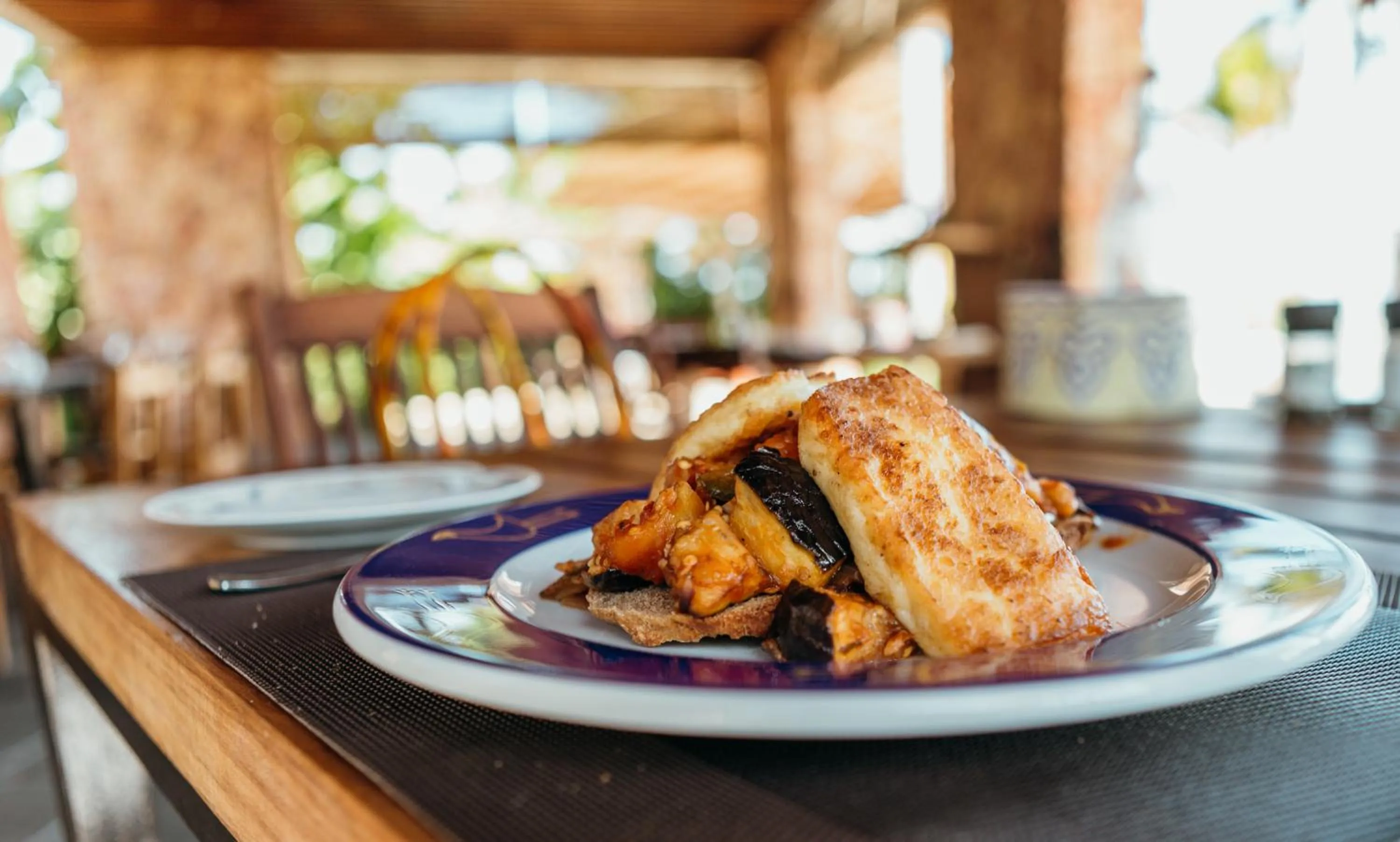 Restaurant/places to eat in Kizikula