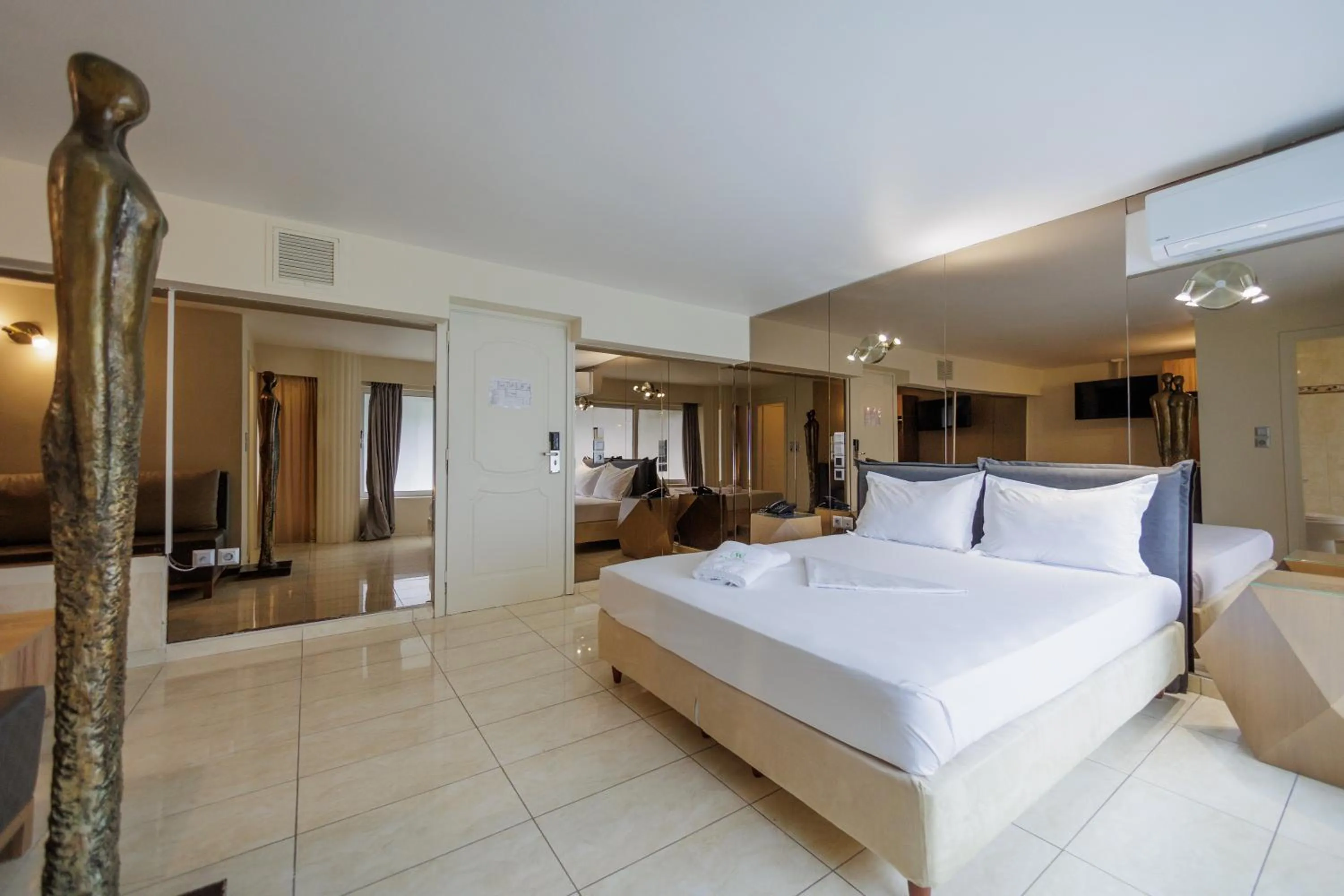 Bedroom, Bed in Aachen