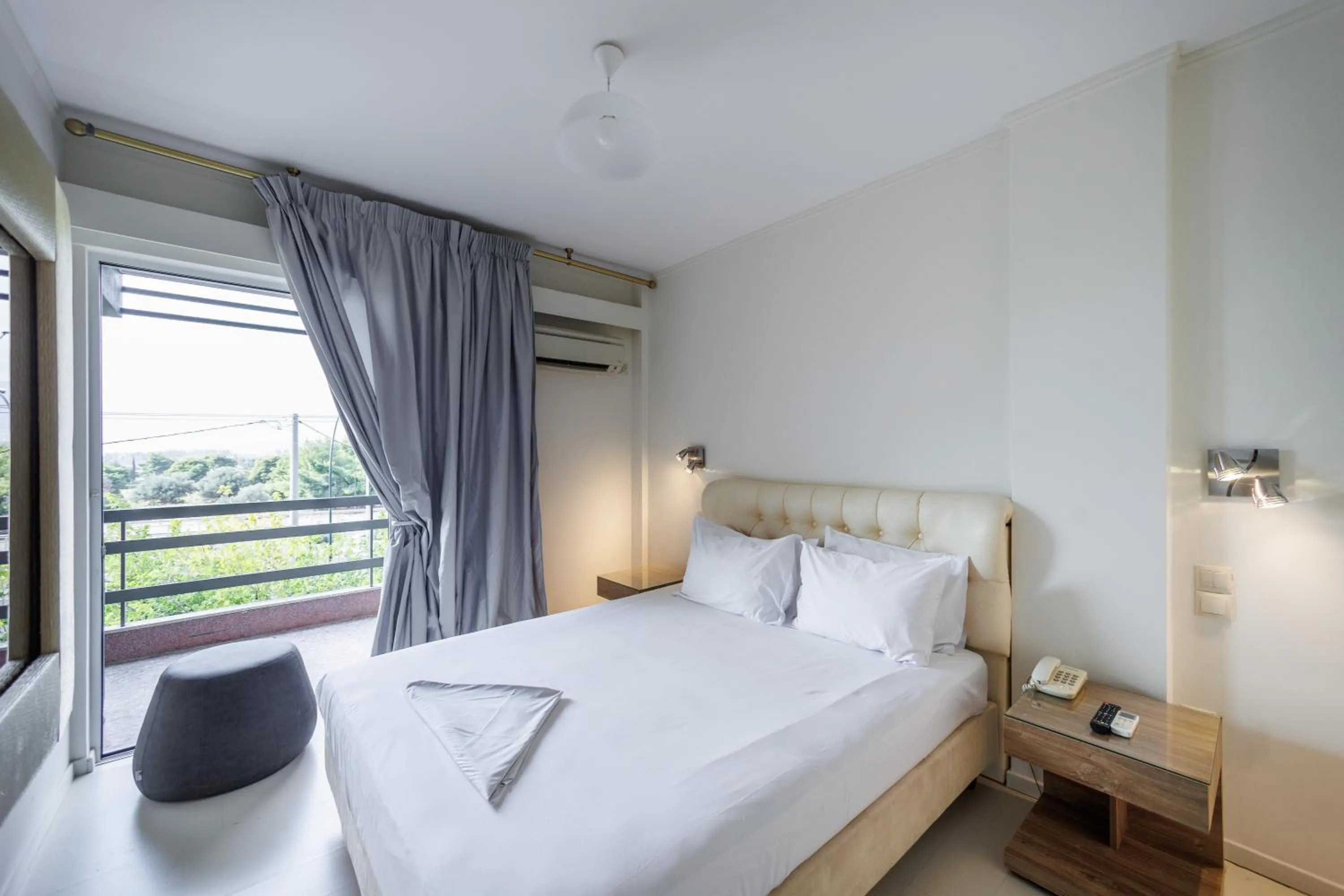 Bedroom, Bed in Ruby Rooms Kifisia