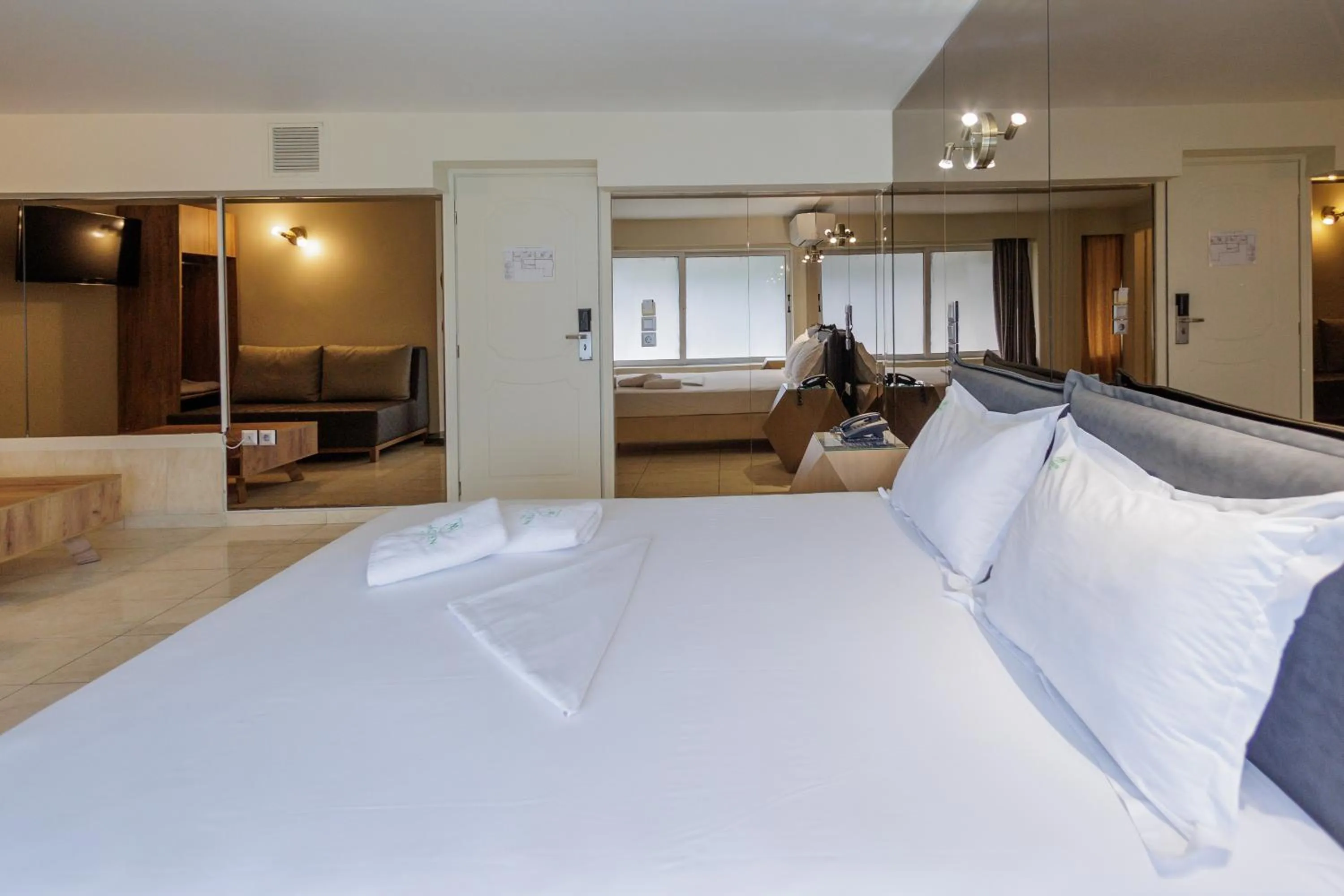 Bedroom, Bed in Aachen