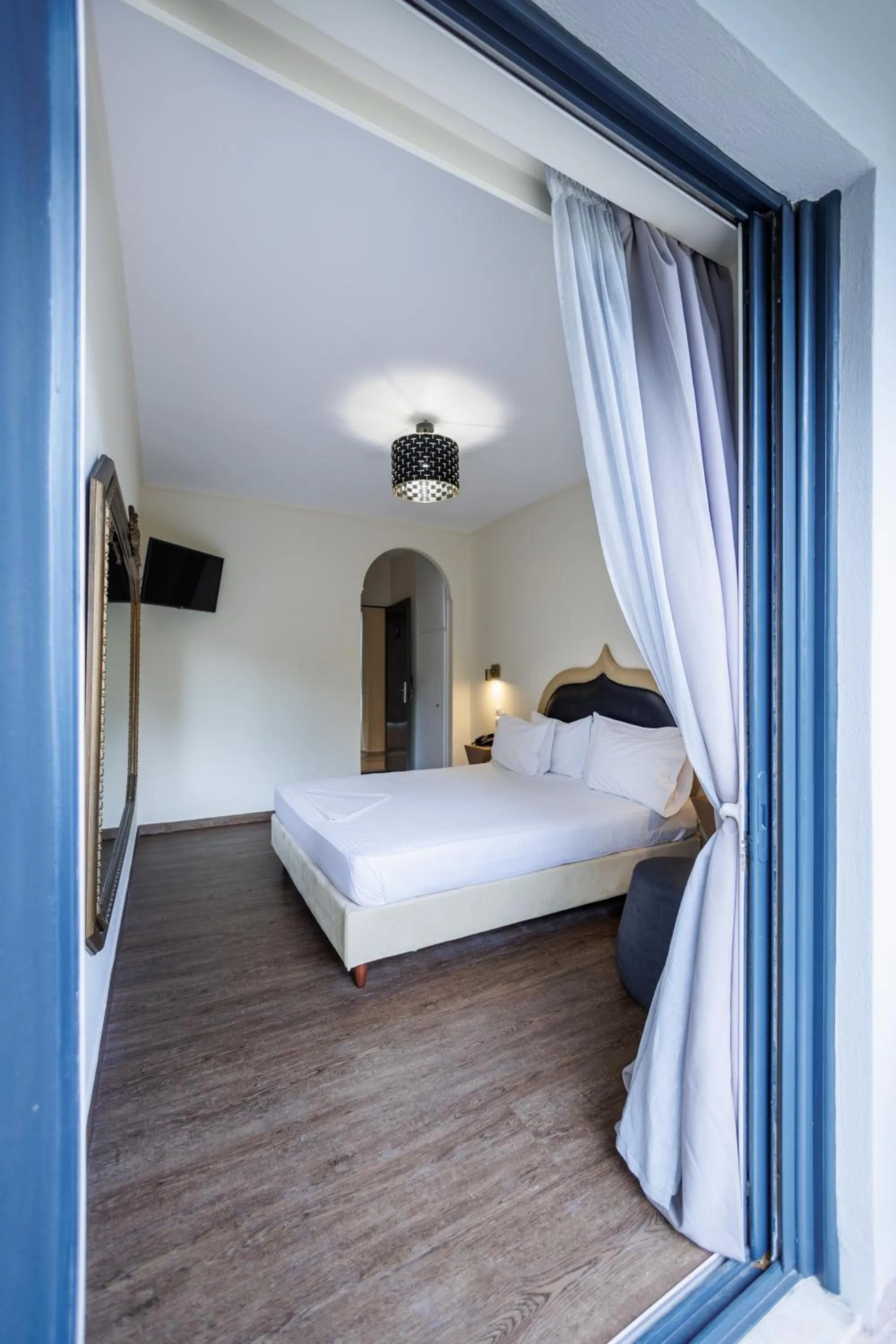 Bedroom, Bed in Ruby Rooms Kifisia