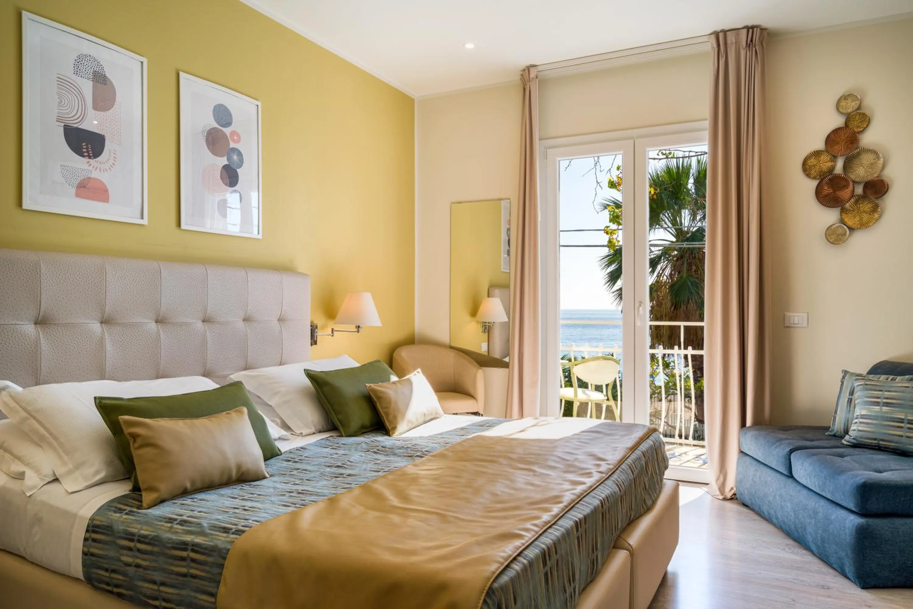 Bedroom, Bed in Hotel Rivage Taormina