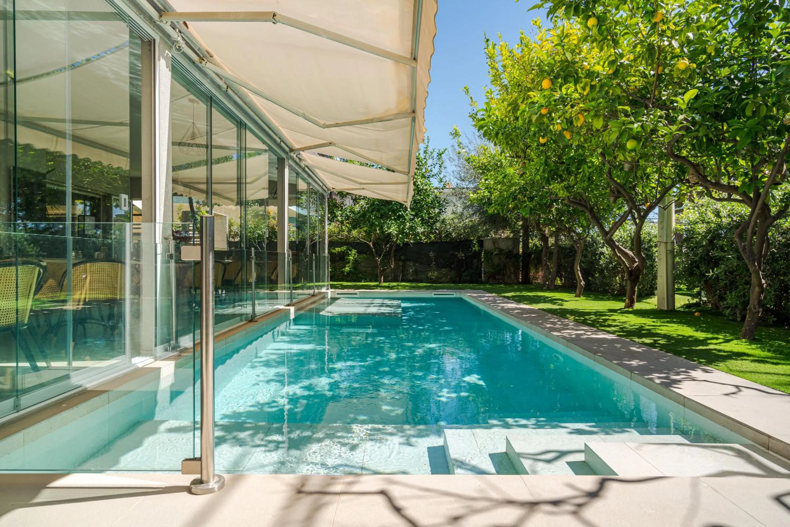 Swimming pool in Hotel Rivage Taormina