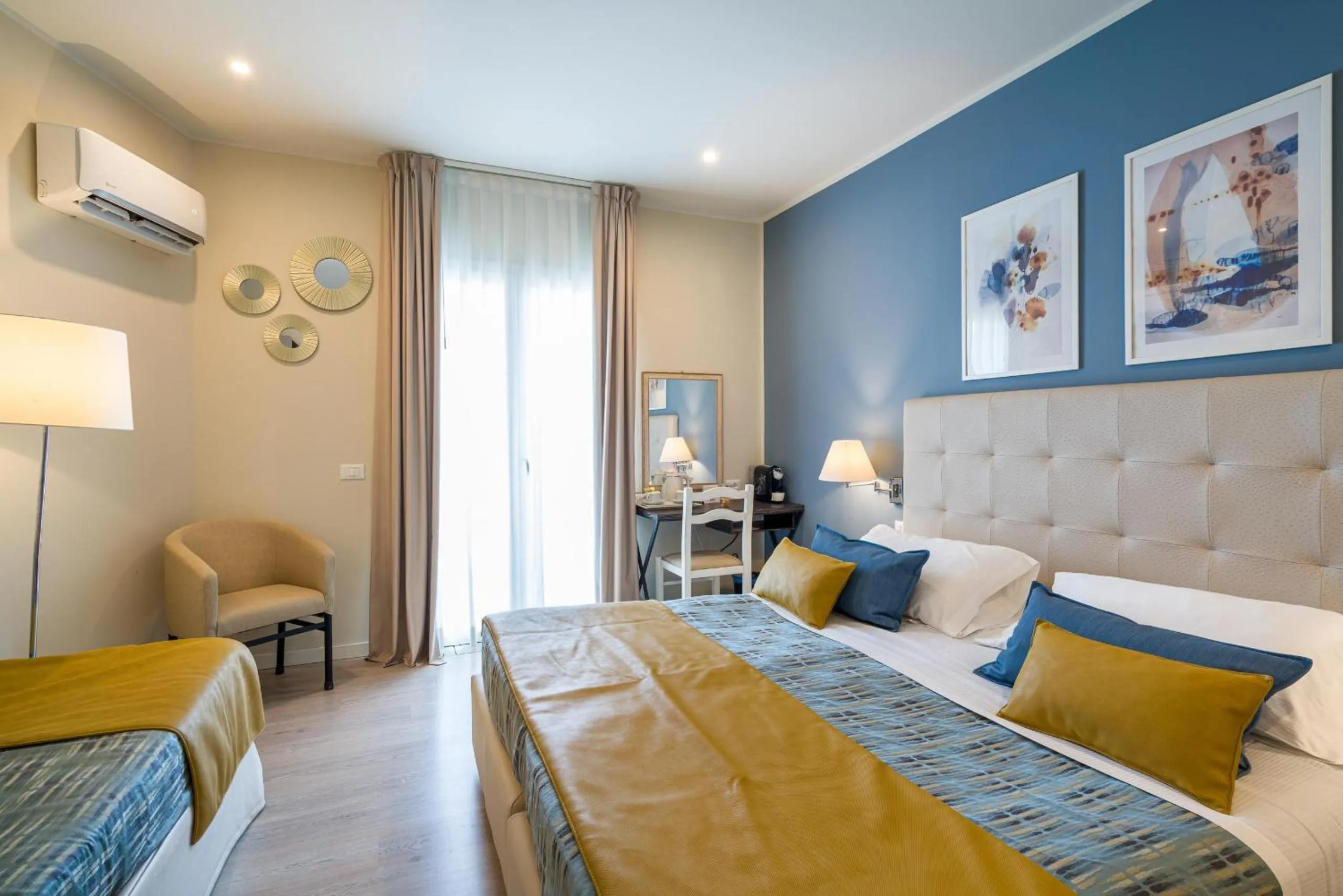 Bedroom, Bed in Hotel Rivage Taormina