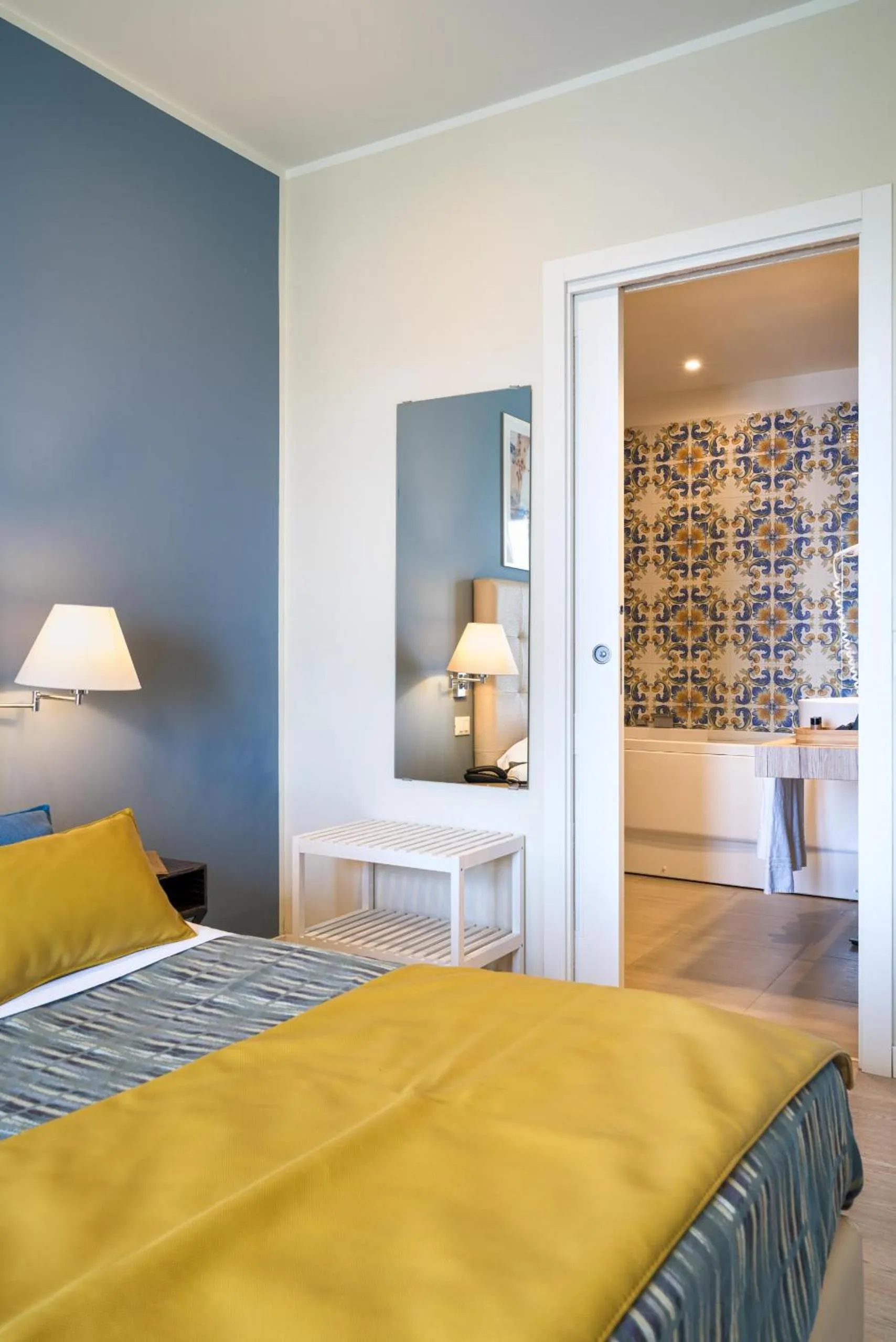 Photo of the whole room, Bed in Hotel Rivage Taormina