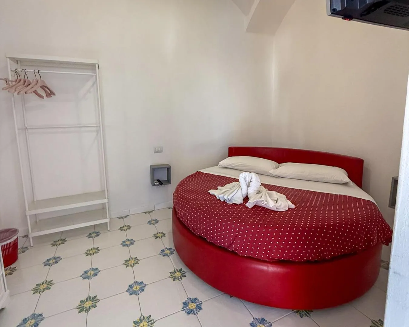 Bedroom, Bed in B&B SOGNANDO VIETRI e SPA ESCLUSIVA