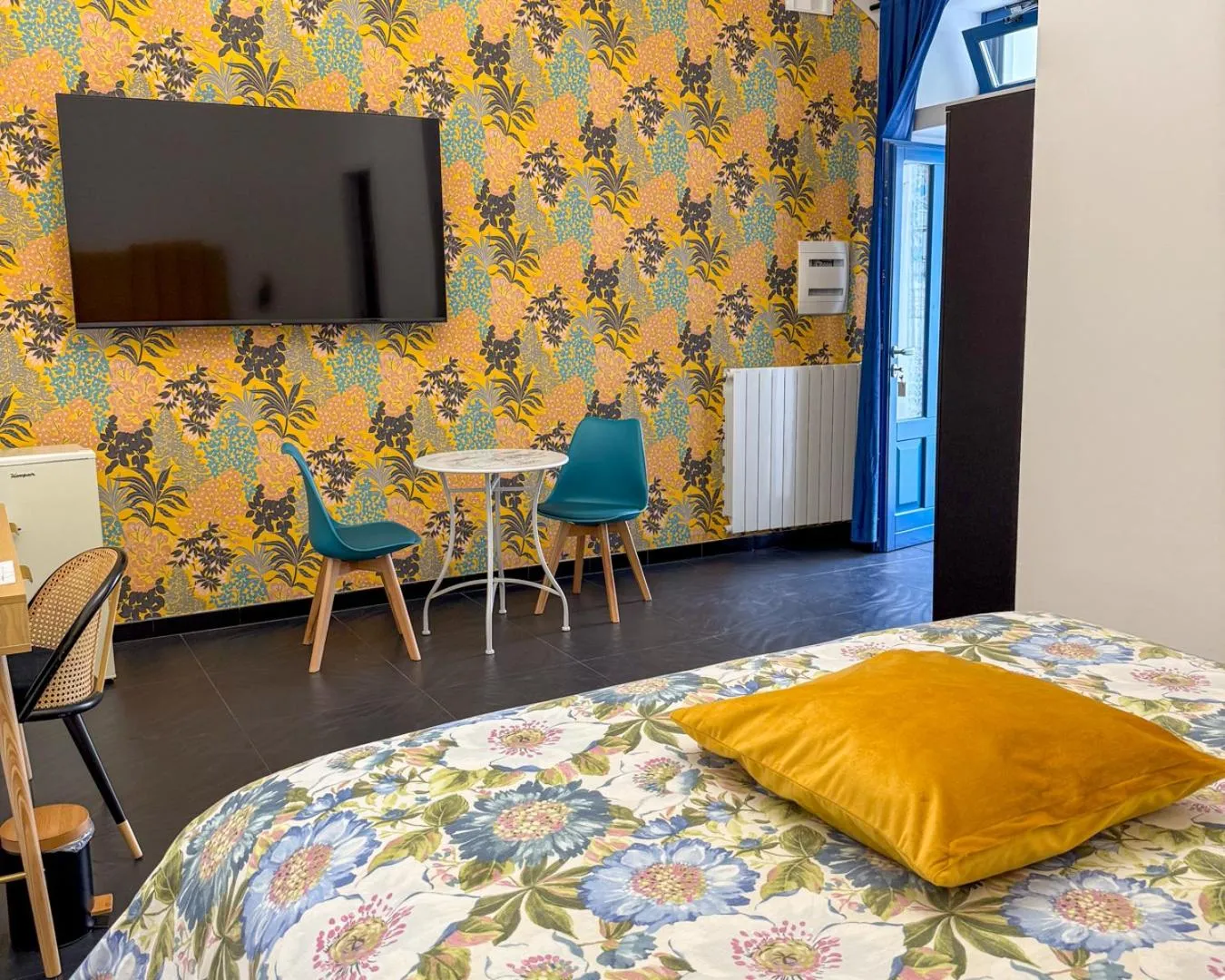 TV and multimedia, Bed in B&B SOGNANDO VIETRI e SPA ESCLUSIVA