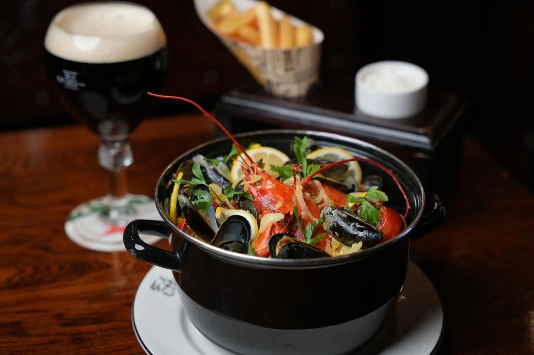 Restaurant/places to eat in Crowne Plaza Dubai Festival City