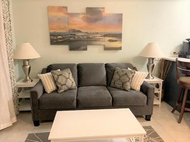 Apartment with Sea View in Dockside Daze! Apartment with Sea View in Dockside Daze!