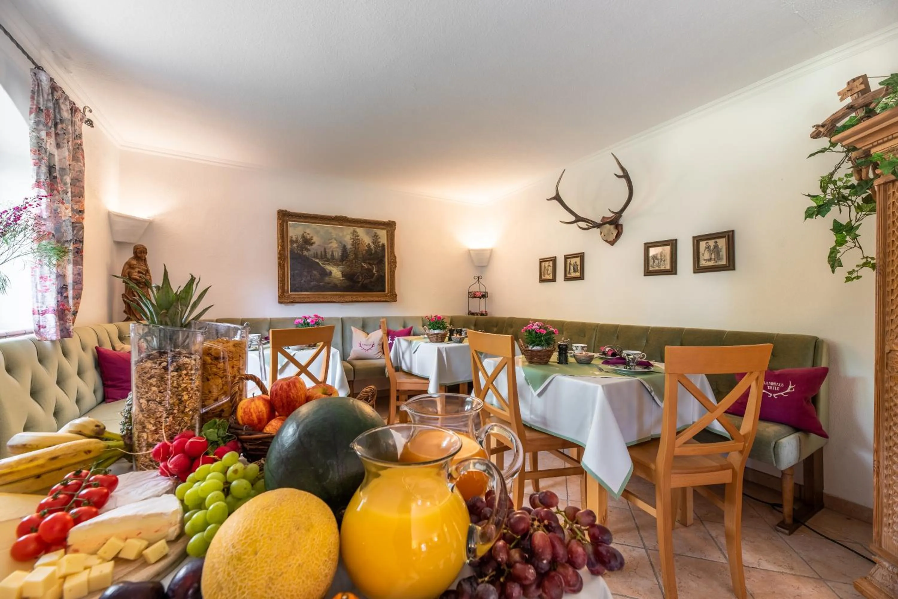 Restaurant/places to eat in Landhaus Ertle