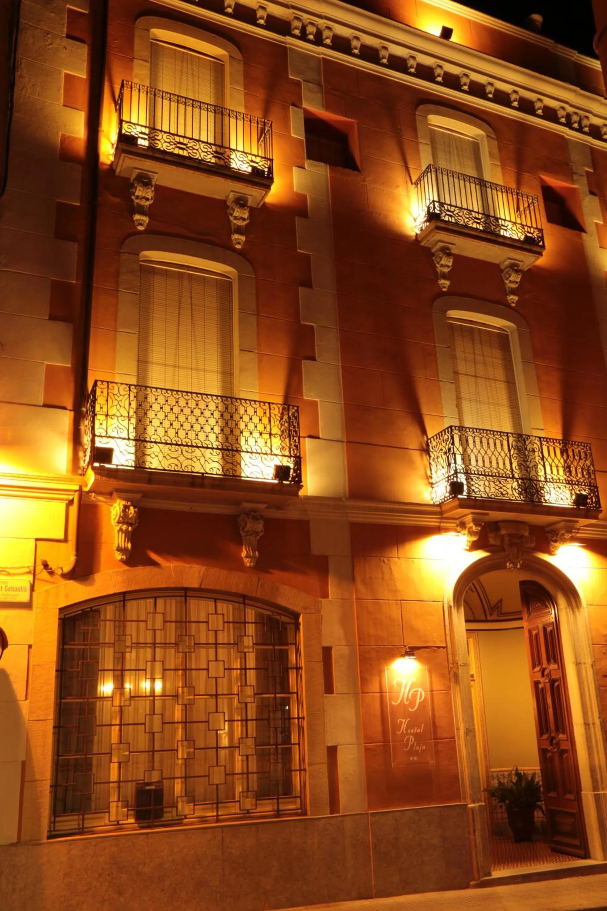 Facade/entrance in Hostal Plaja i Pati de Can Plaja