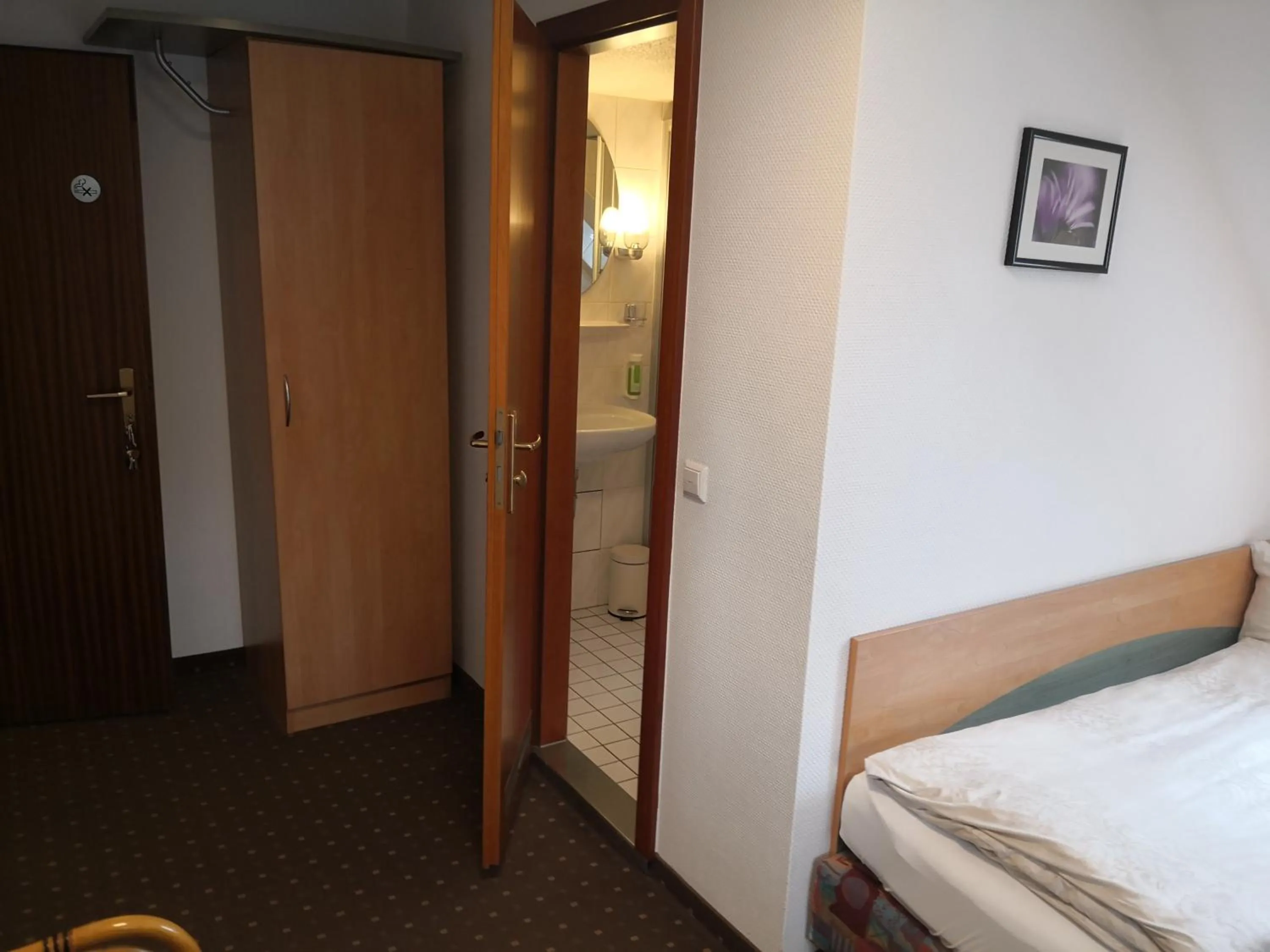 Photo of the whole room, Bed in Pension am Heusteig