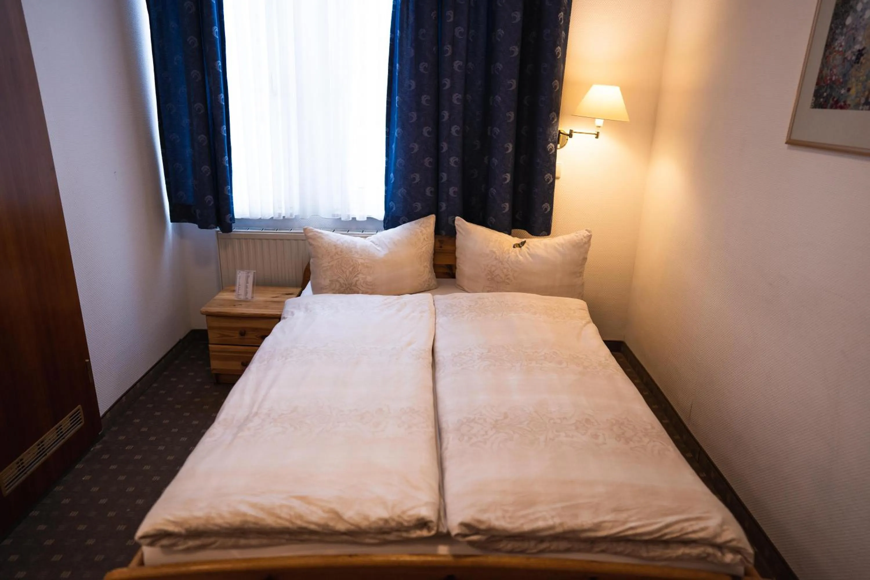 Photo of the whole room, Bed in Pension am Heusteig
