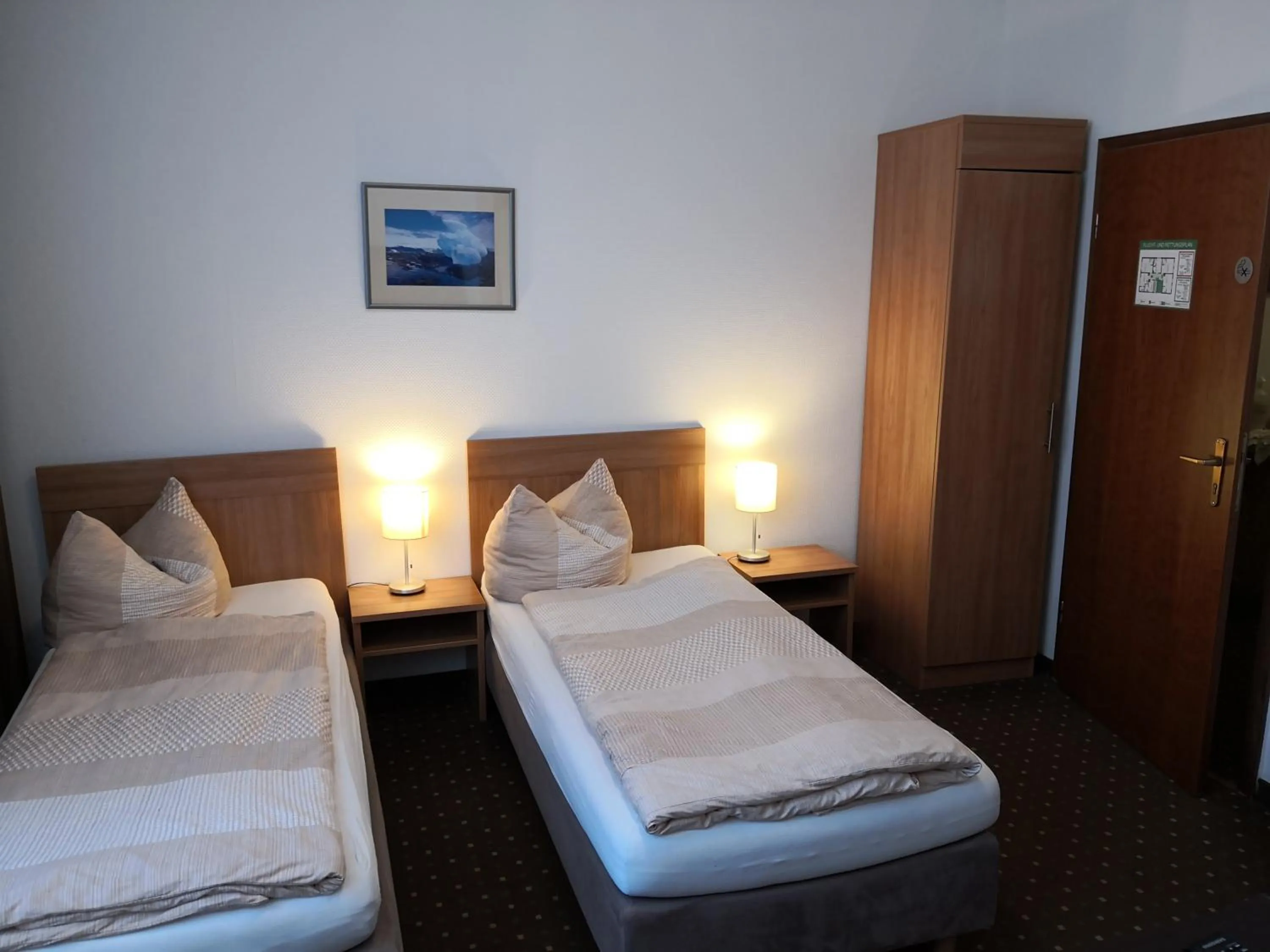 Photo of the whole room, Bed in Pension am Heusteig