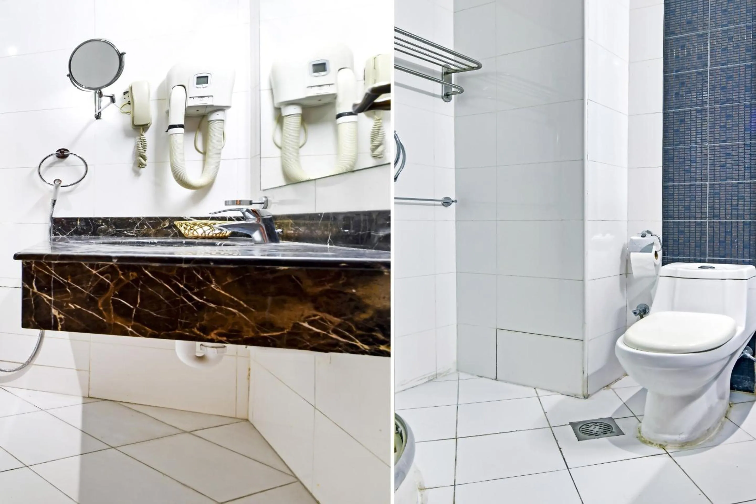 Bathroom in OYO 118 Revira Hotel