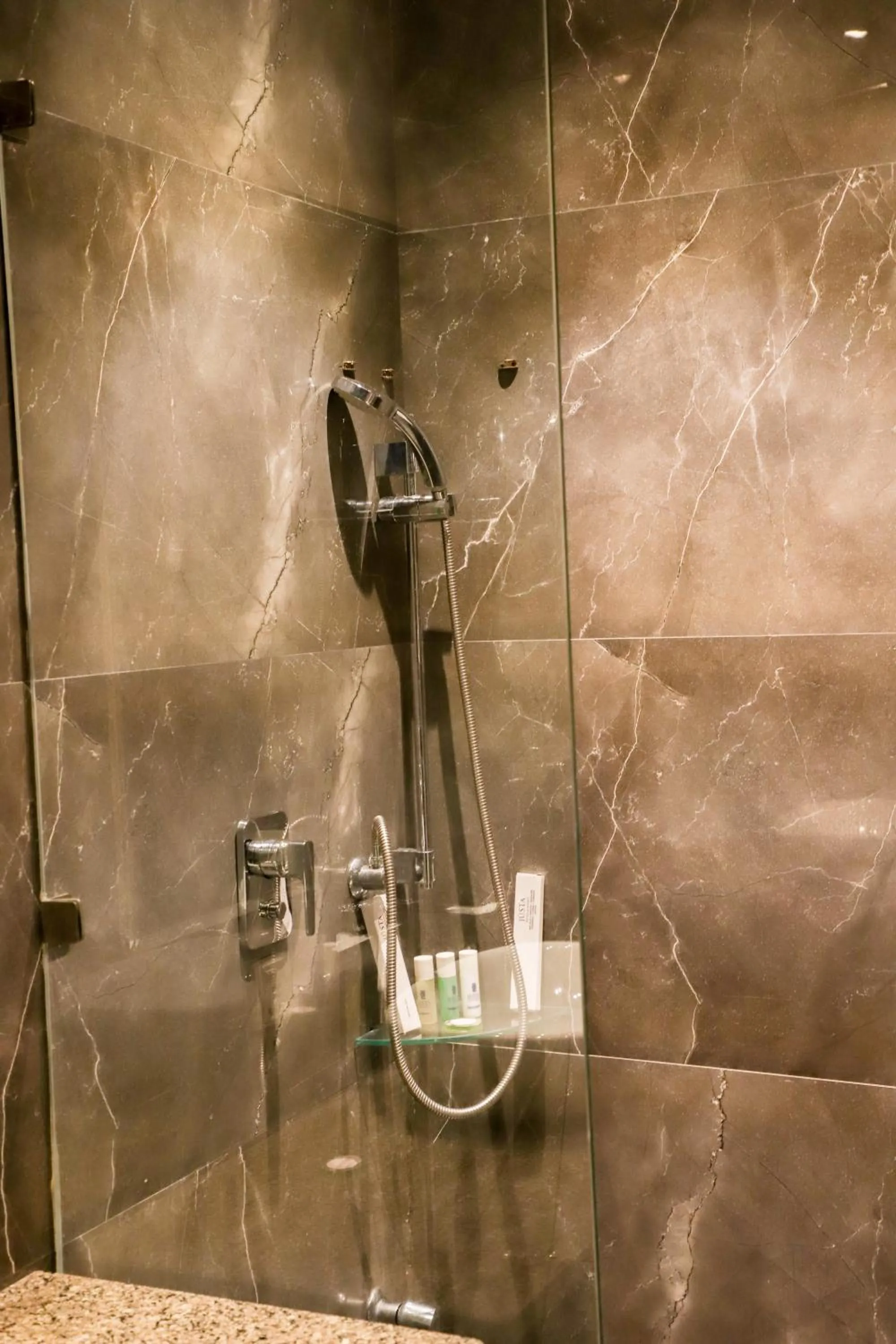 Bathroom in juSTa Palampur Resort & Convention Centre