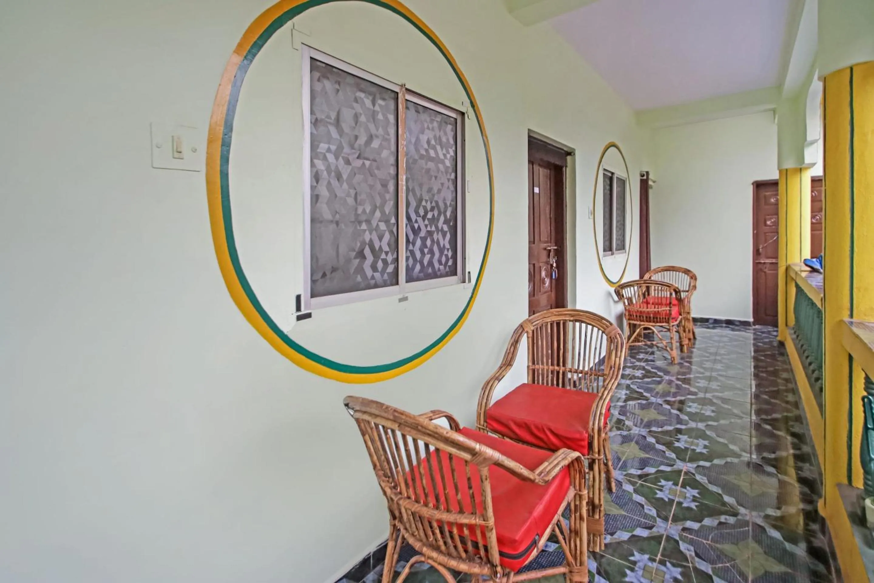 Lobby or reception in Hotel O Sunshine Guest House