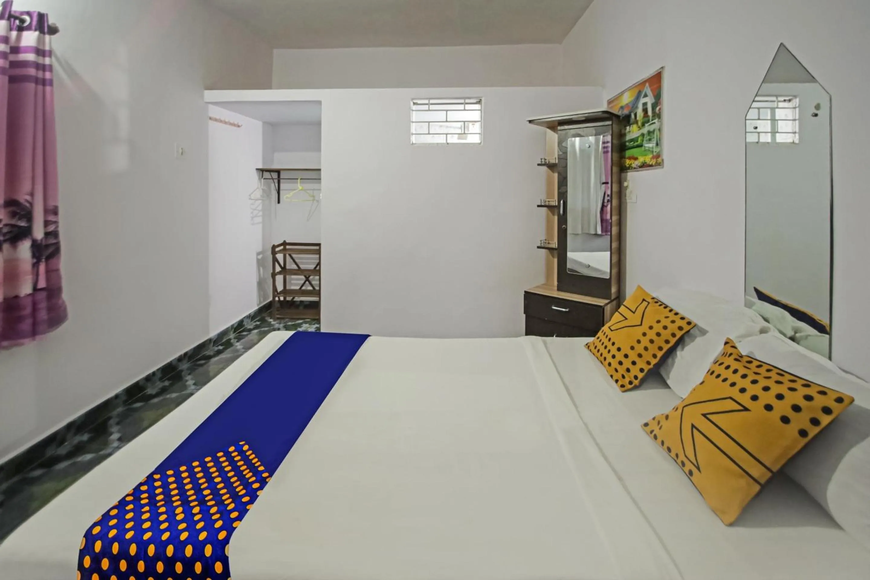 Bedroom in Hotel O Sunshine Guest House