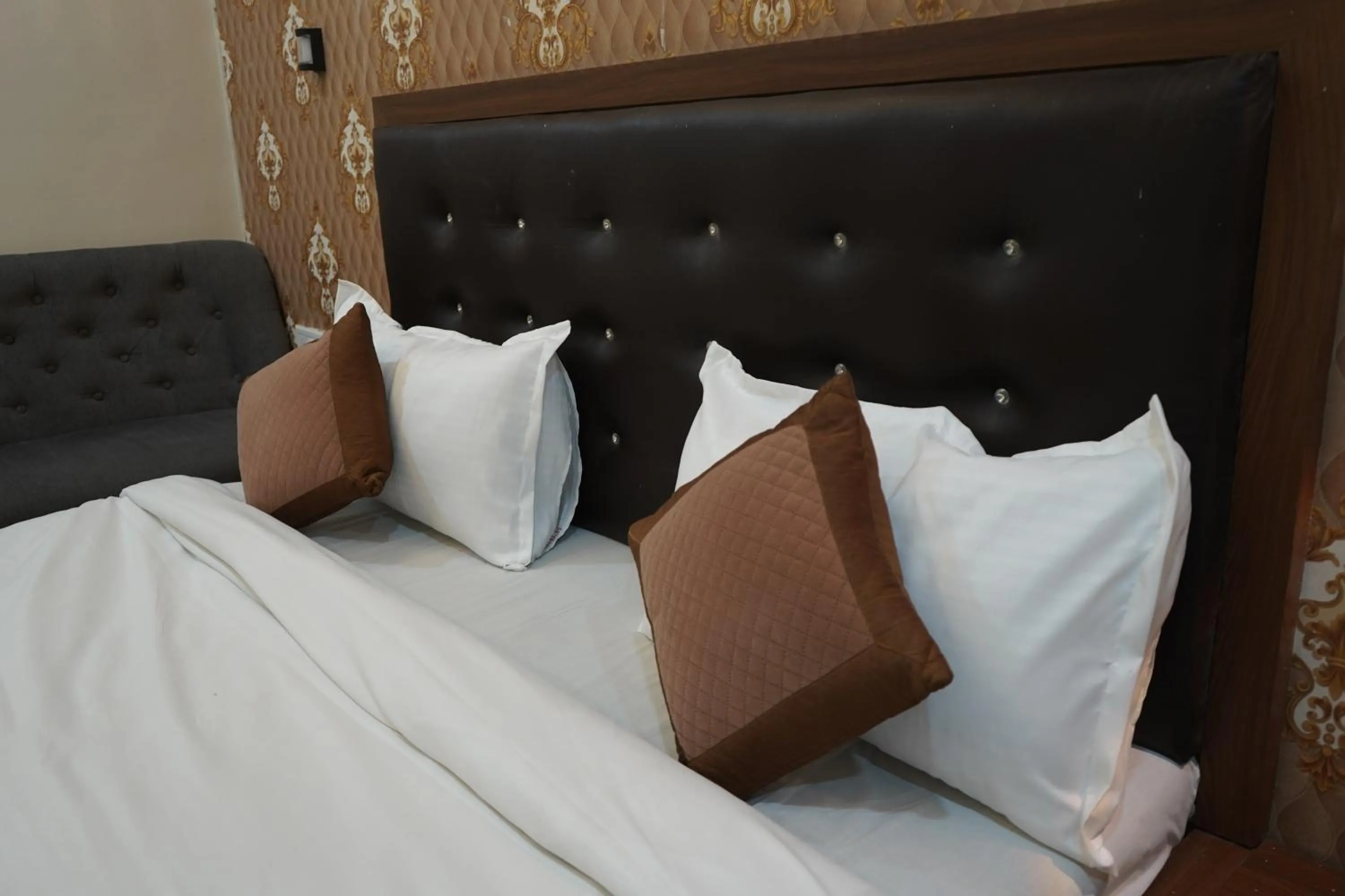 Bed in Hotel Shubhshree