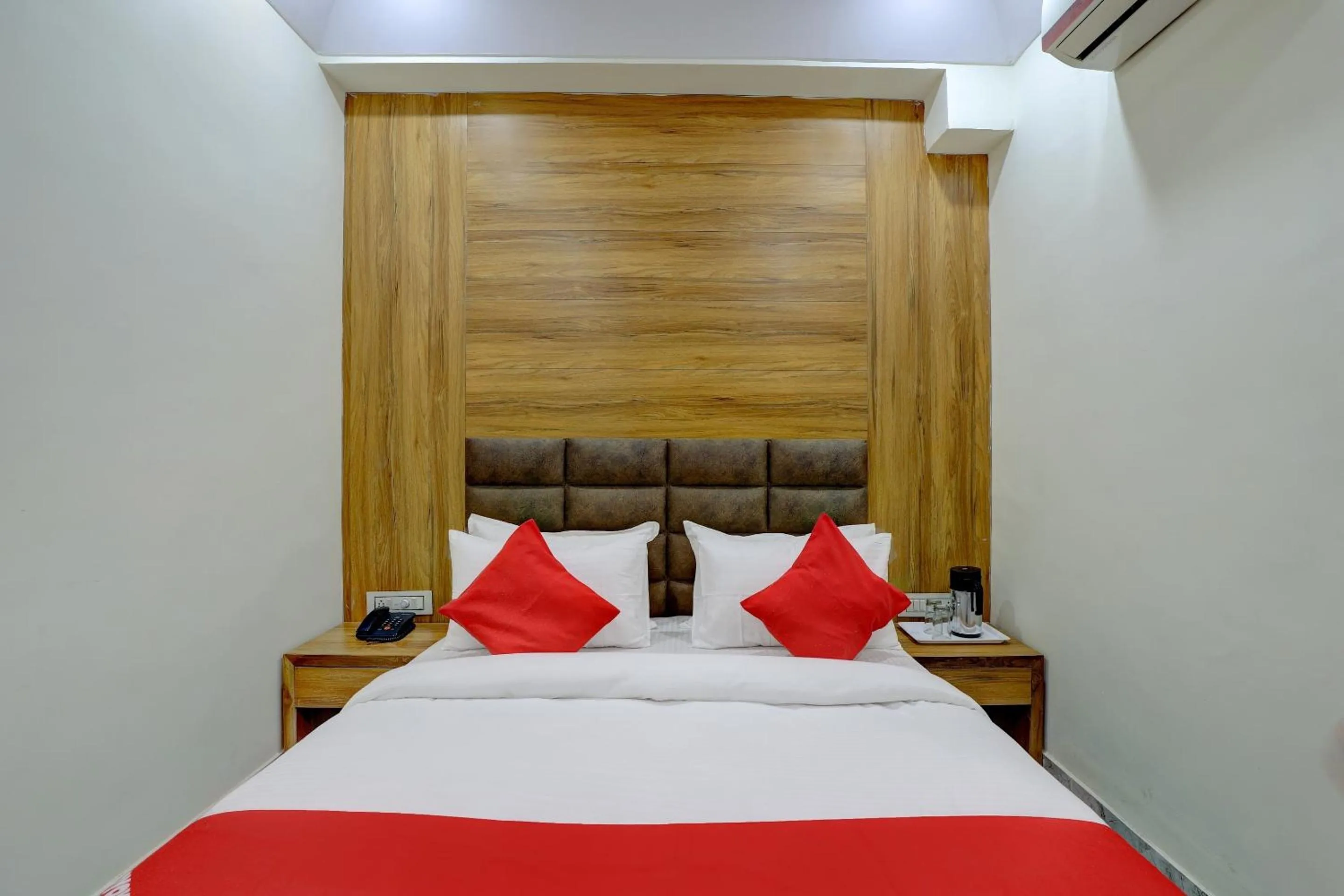 Bedroom in Hotel O Sai Villa