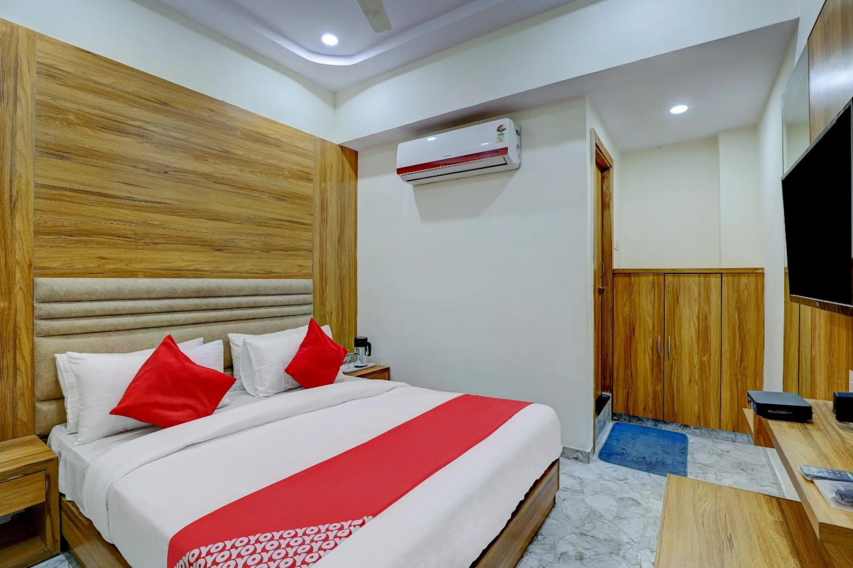 Bedroom in Hotel O Sai Villa