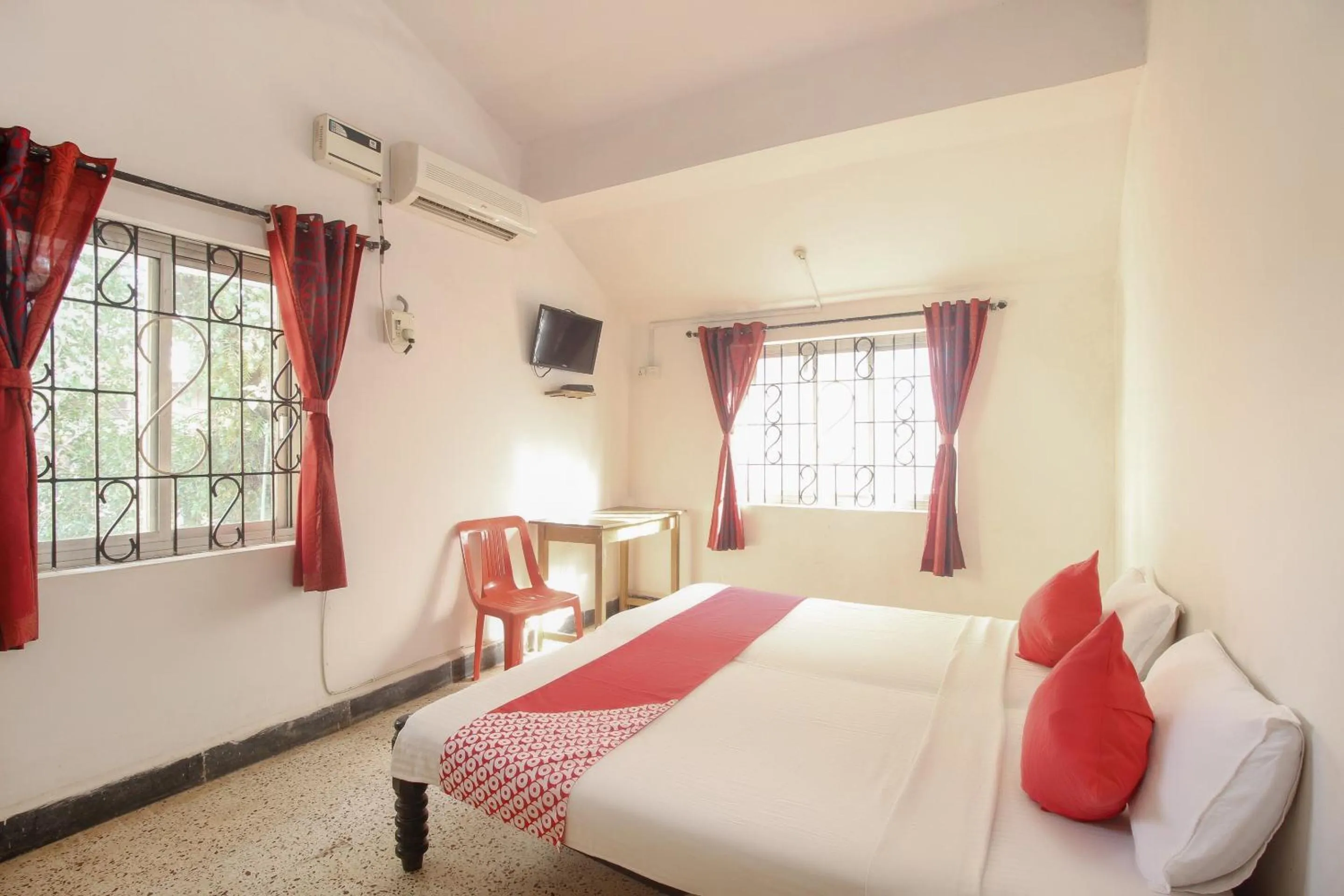 Bedroom, Bed in Hotel O Delma's guest house