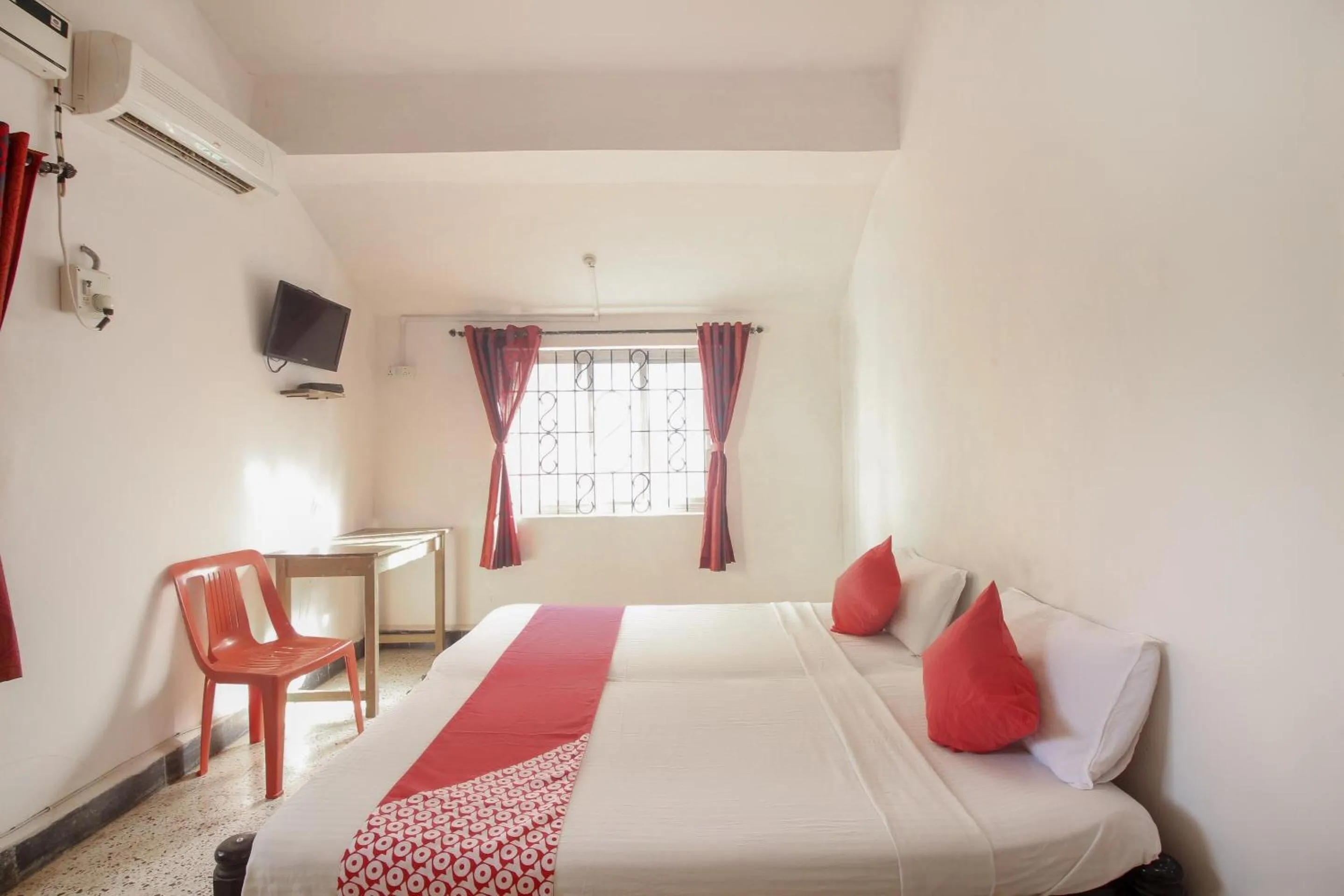 Bedroom, Bed in Hotel O Delma's guest house