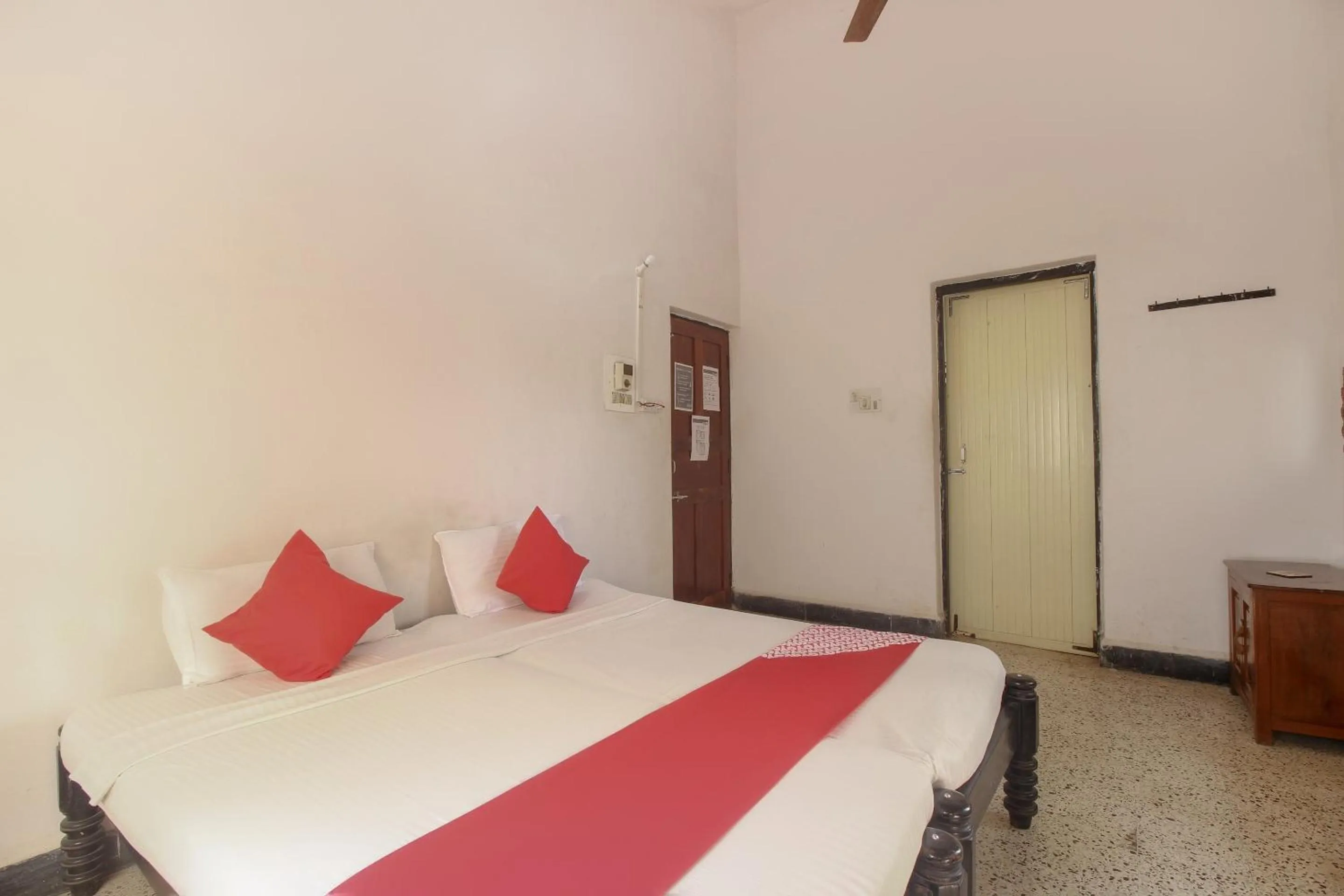 Bedroom, Bed in Hotel O Delma's guest house