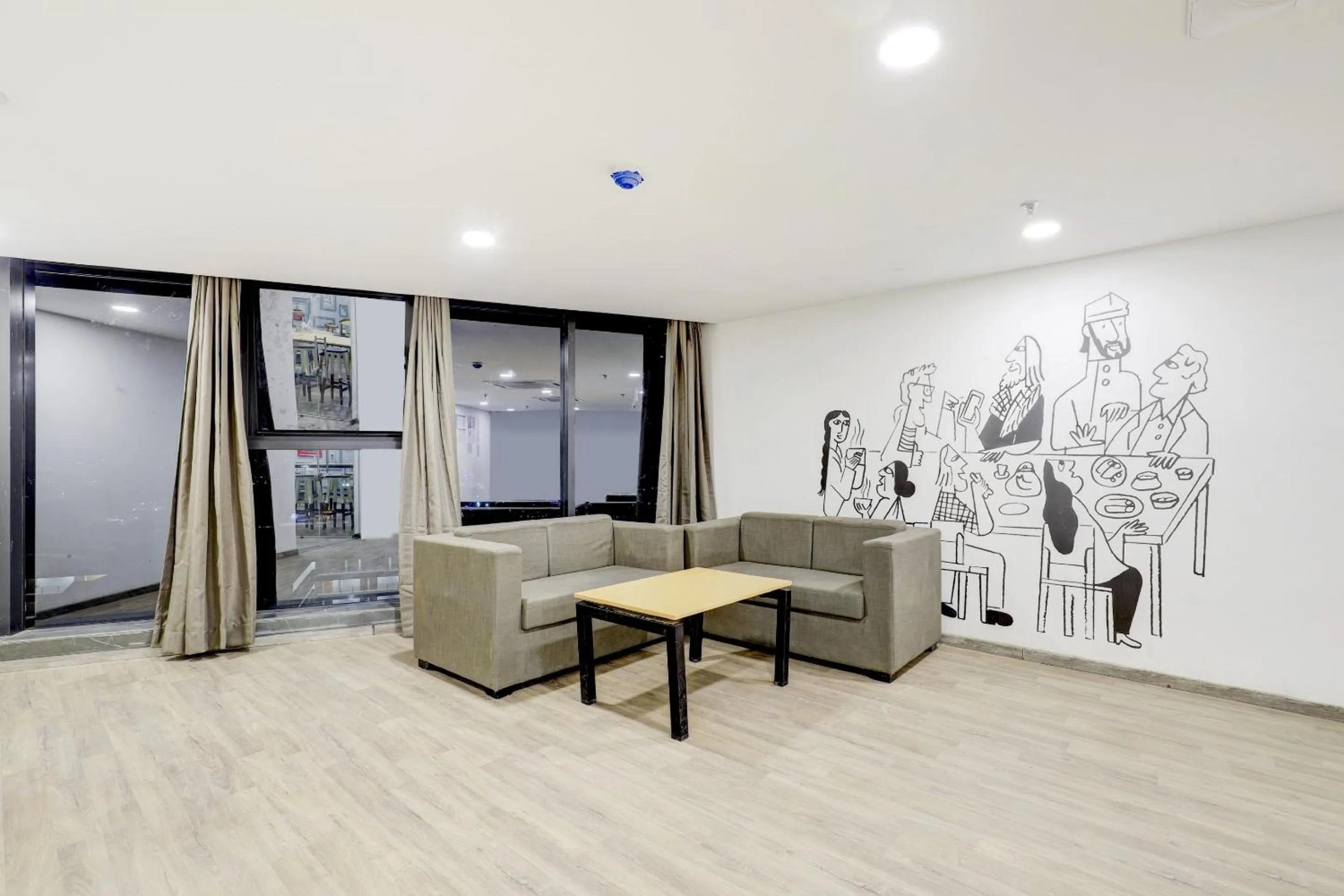 Lobby or reception in Super Townhouse Rajyash Rise