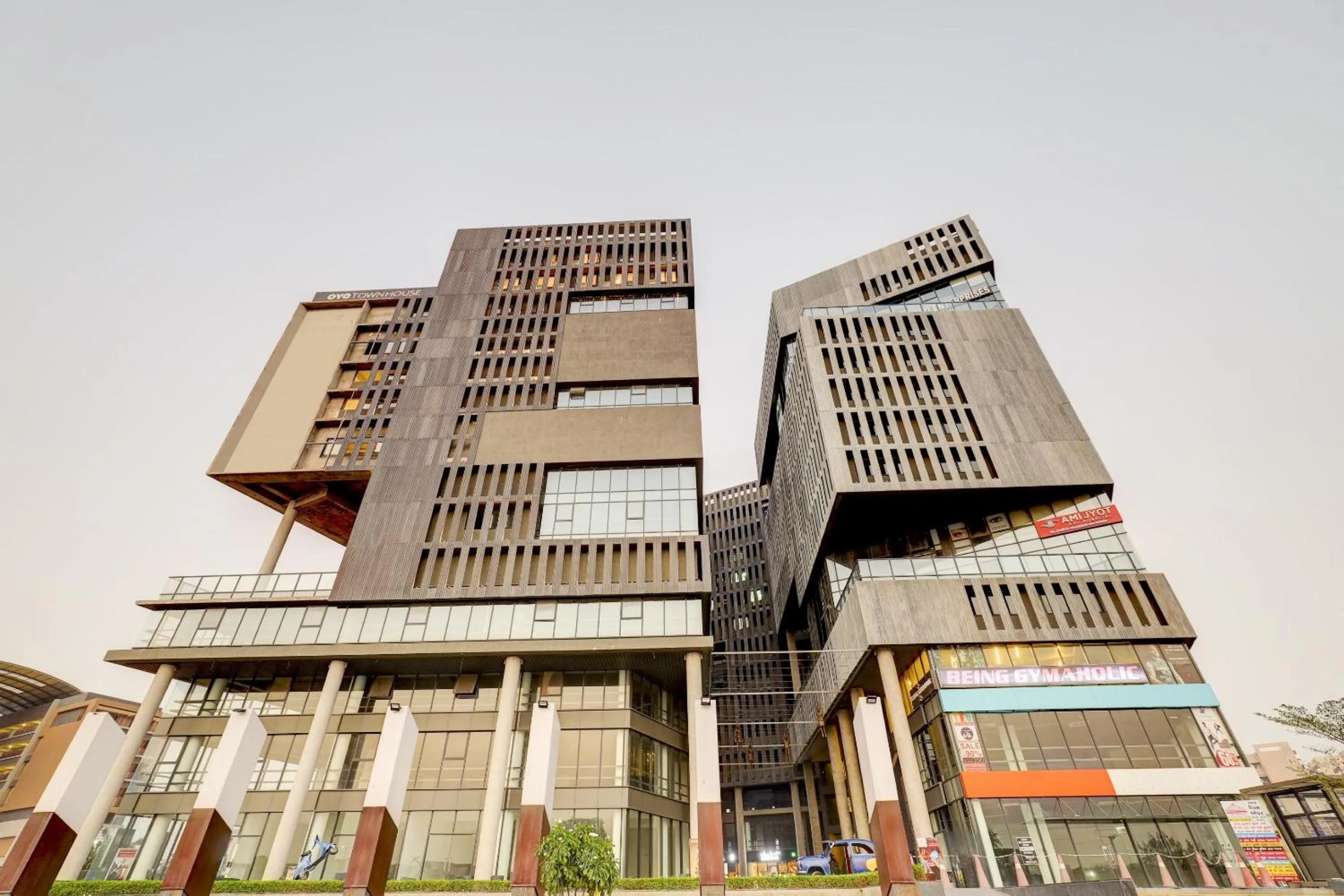 Facade/entrance in Super Townhouse Rajyash Rise