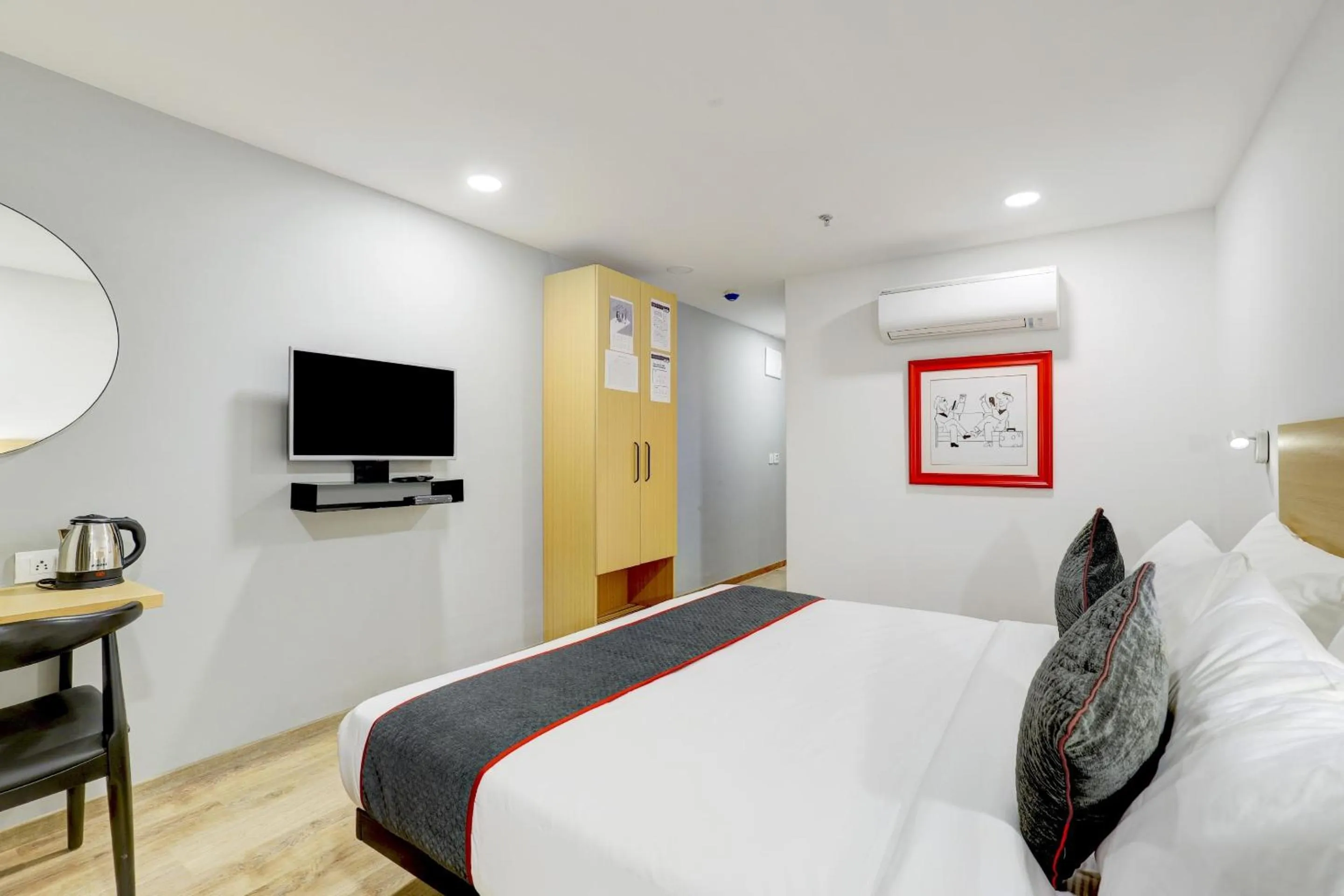 Bedroom, Bed in Super Townhouse Rajyash Rise