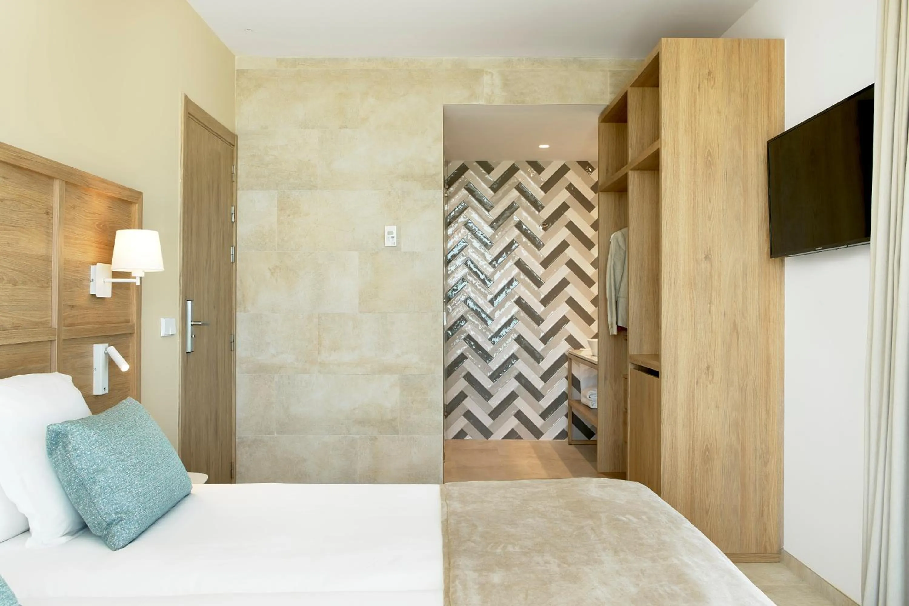 Bed in Iberostar Waves Cala Domingos All Inclusive