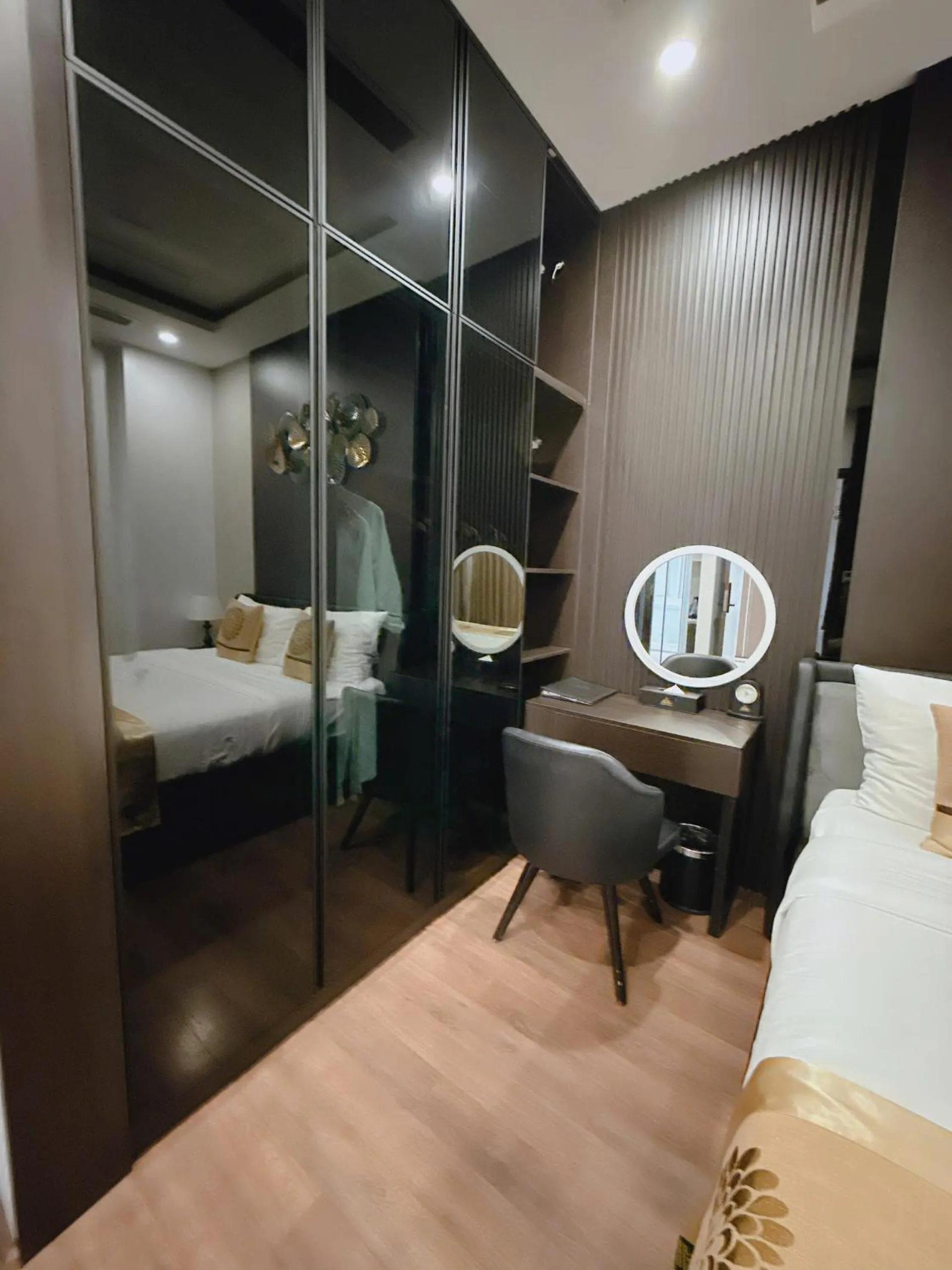 Bed in Queen Hotel Hoàng Gia