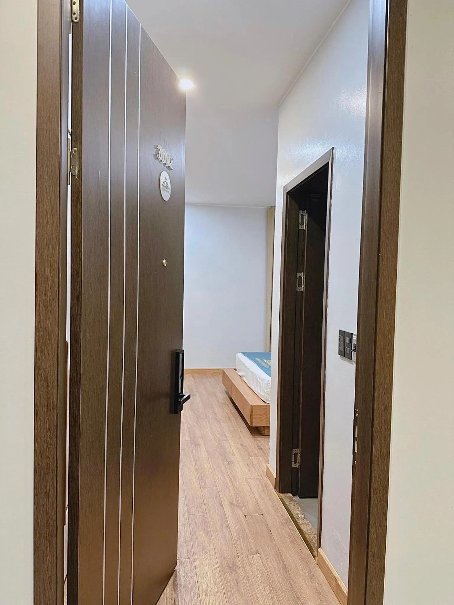 Bed in Queen Hotel Hoàng Gia