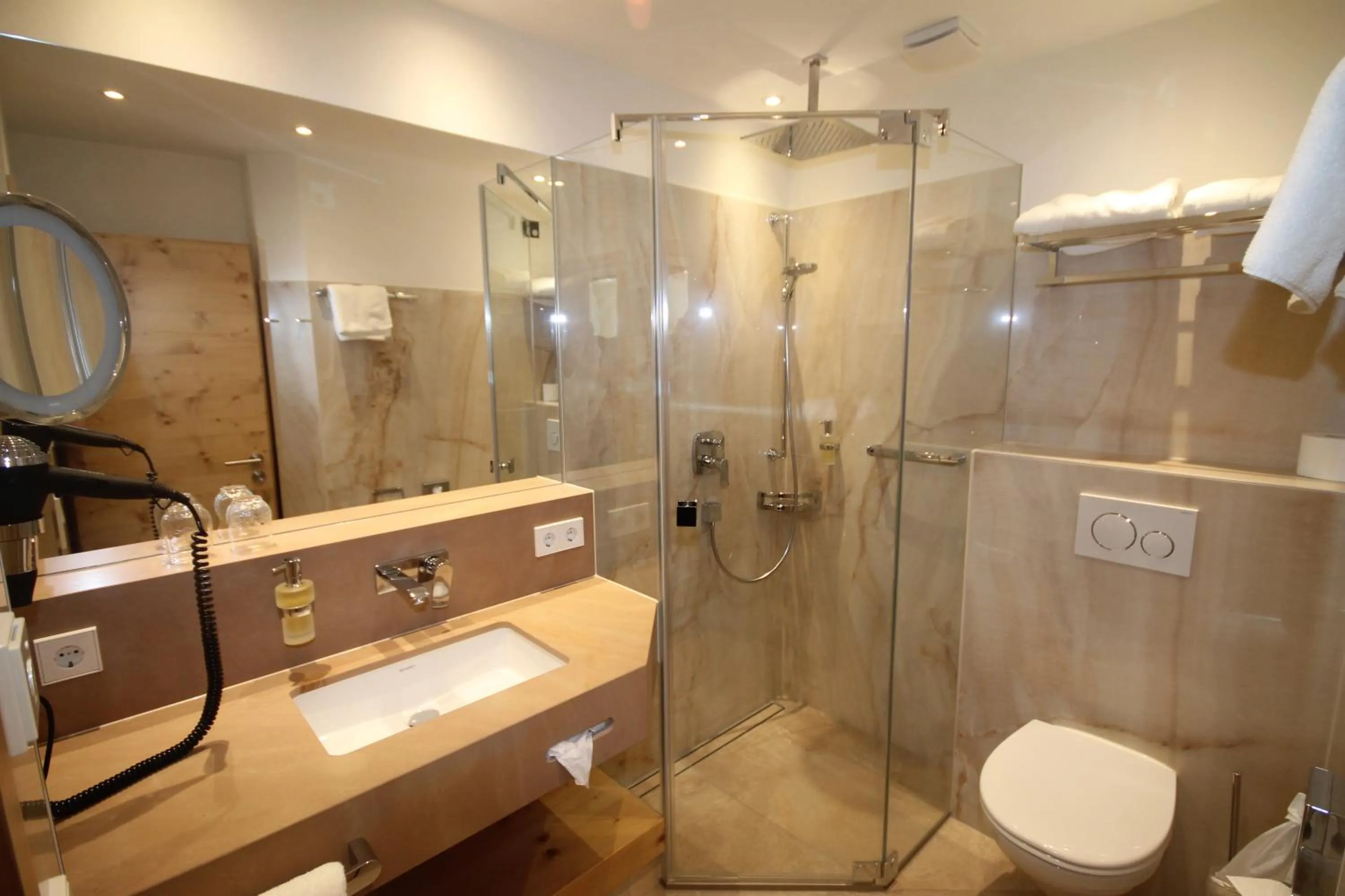 Bathroom in Wohlfühlhotel Bercher