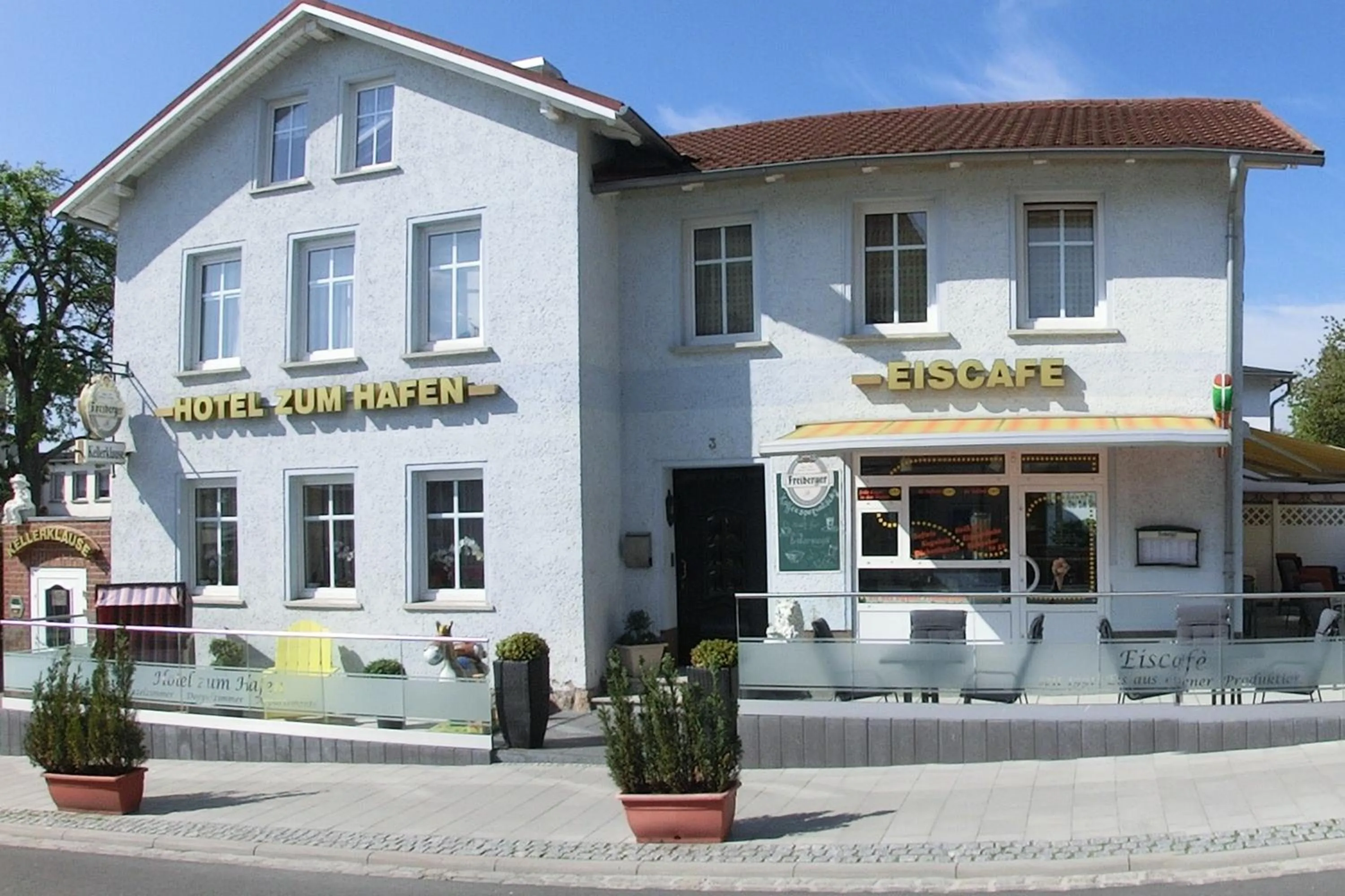 Facade/entrance in Hotel zum Hafen