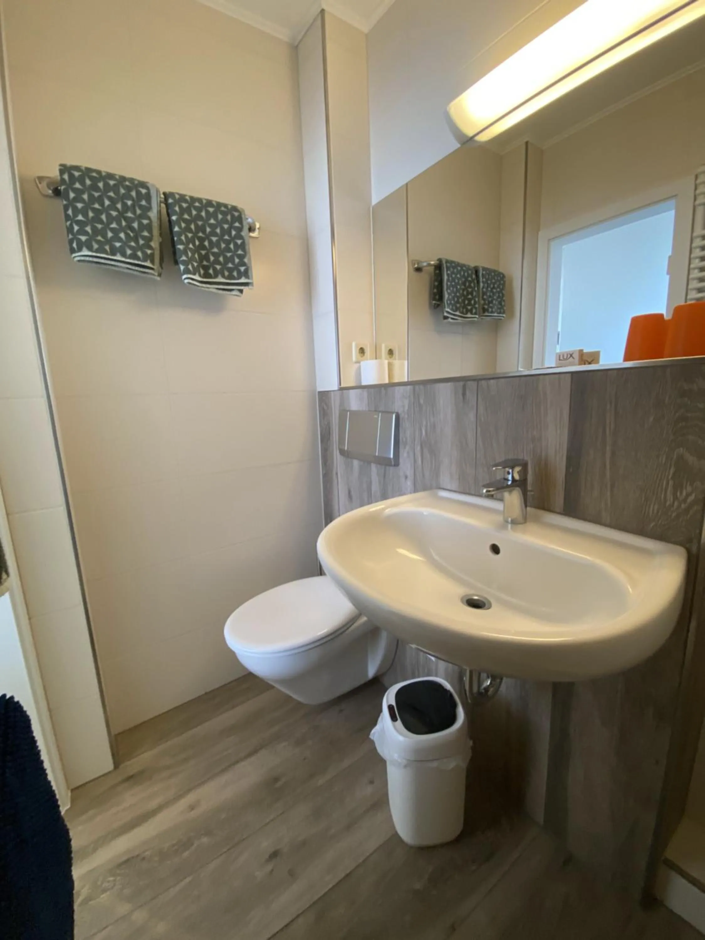 Toilet in Hotel zum Hafen