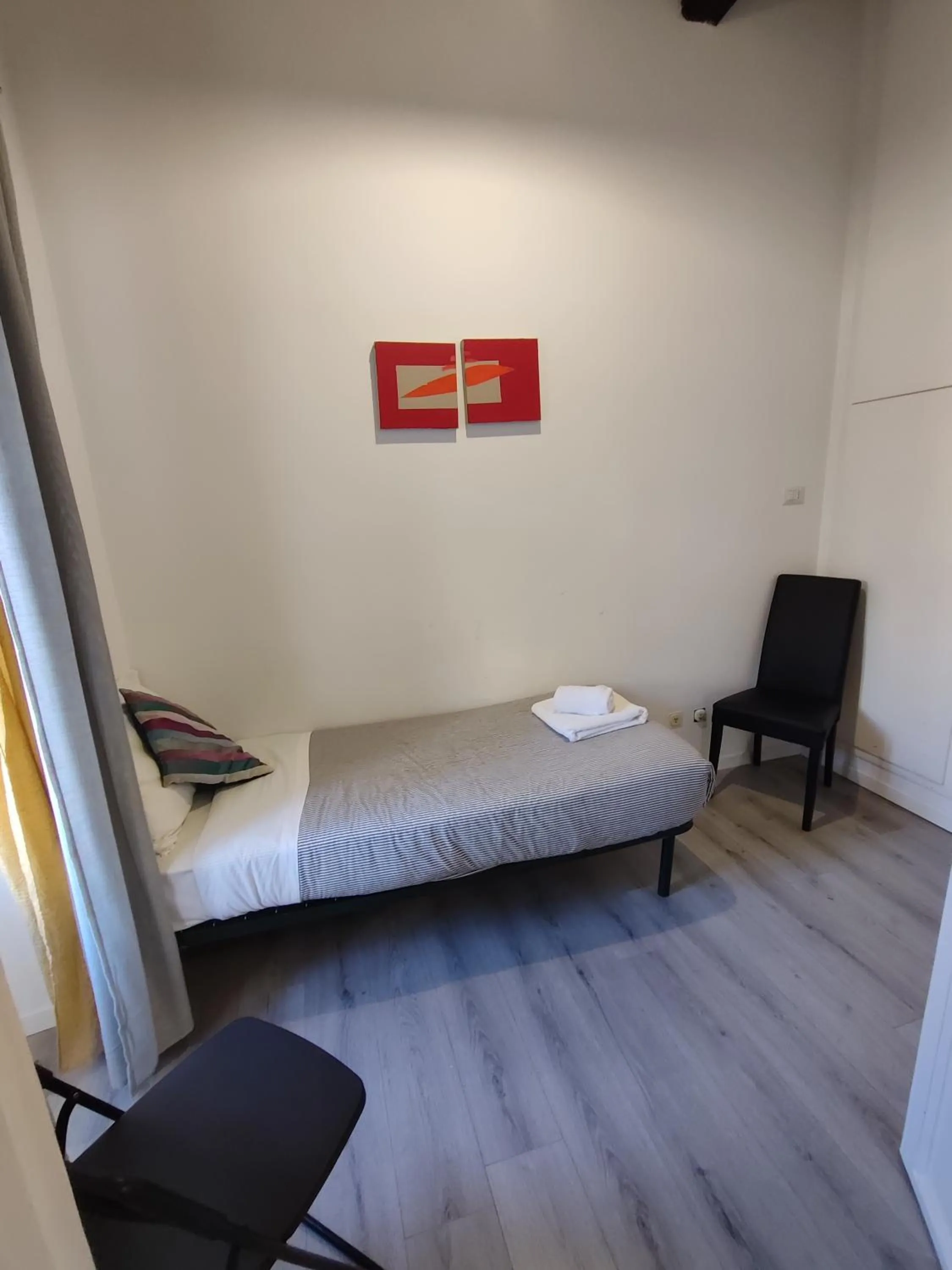 Bed in Giubbonari Street