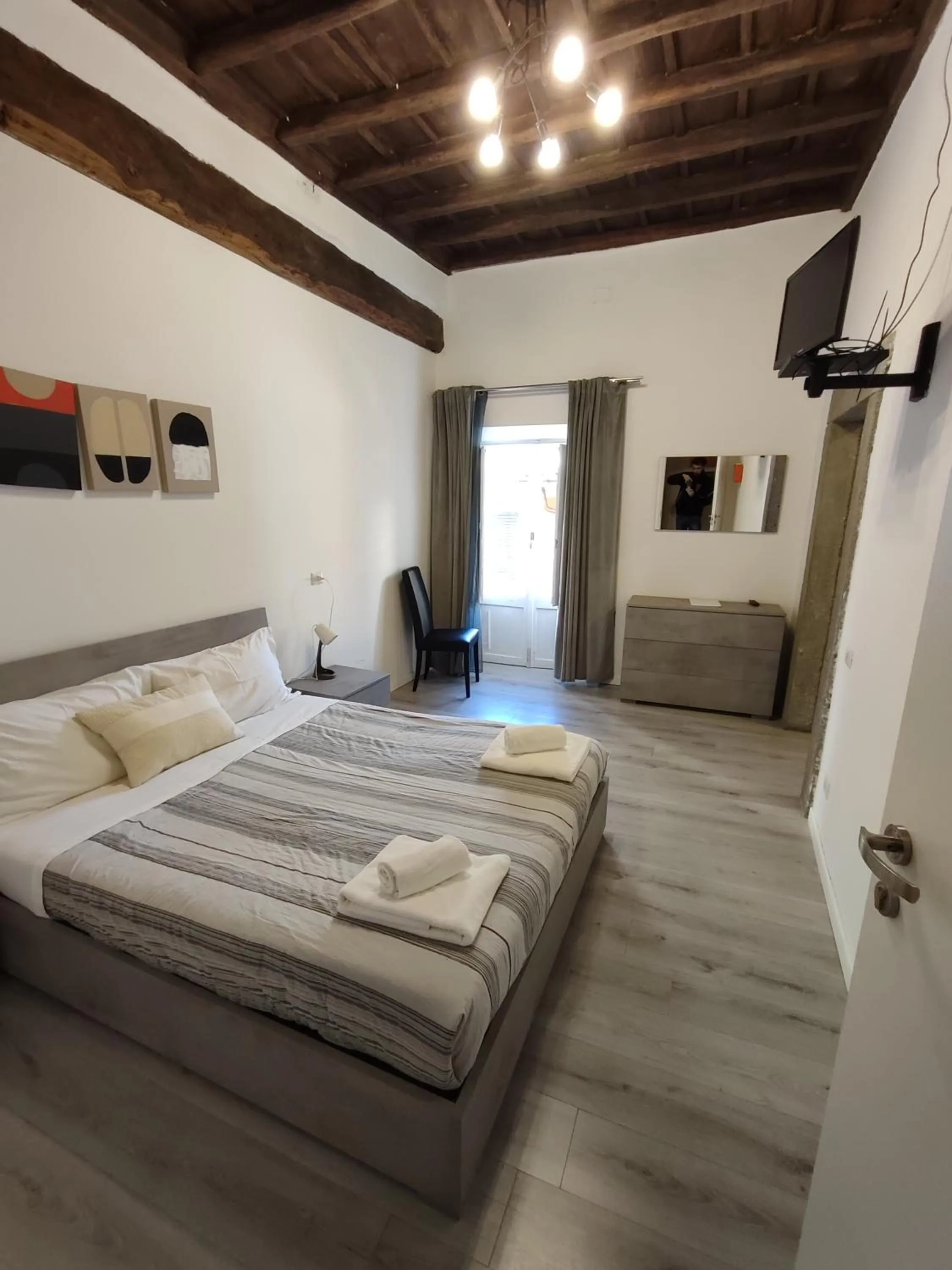 Bed in Giubbonari Street