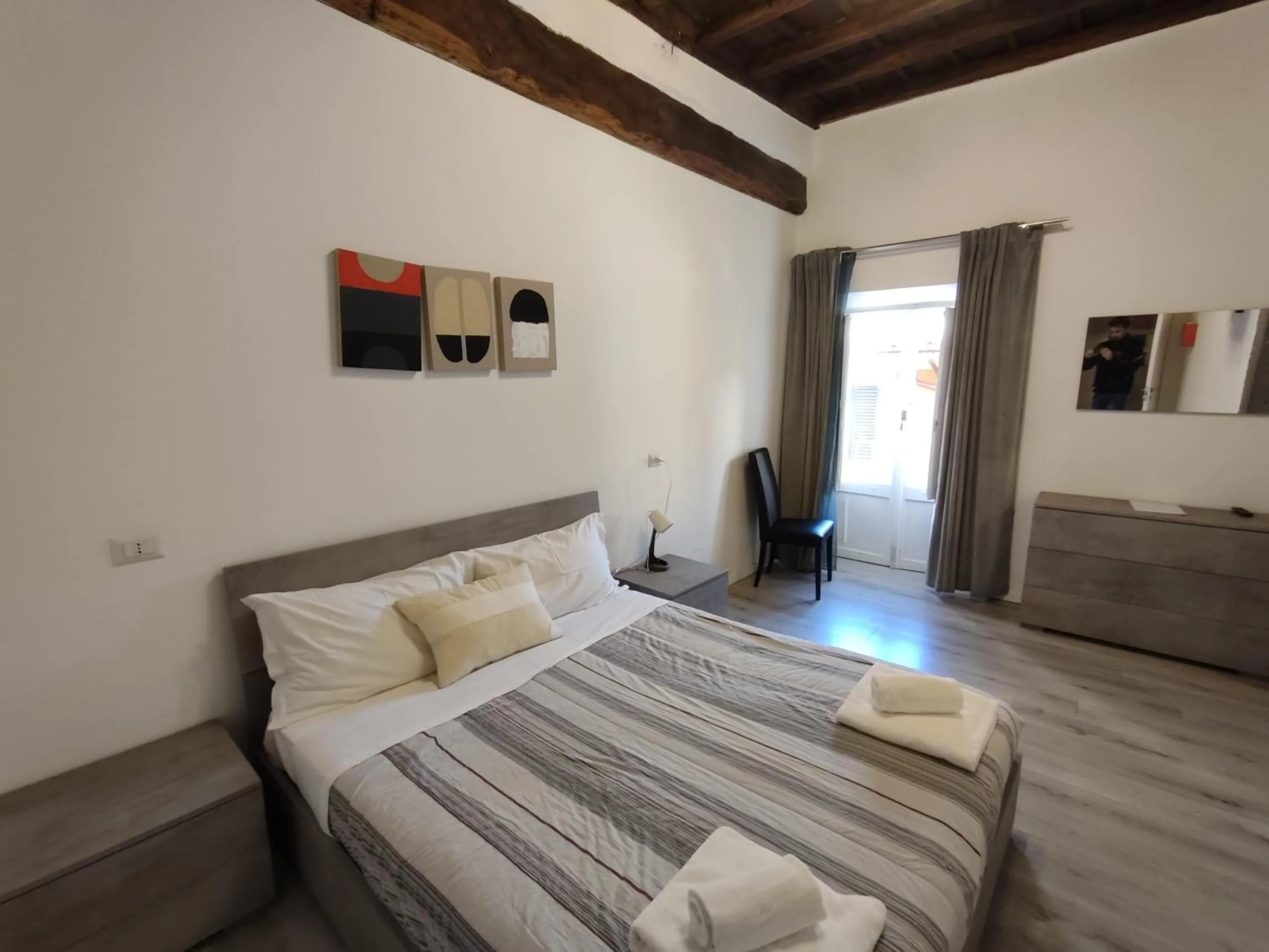 Bed in Giubbonari Street