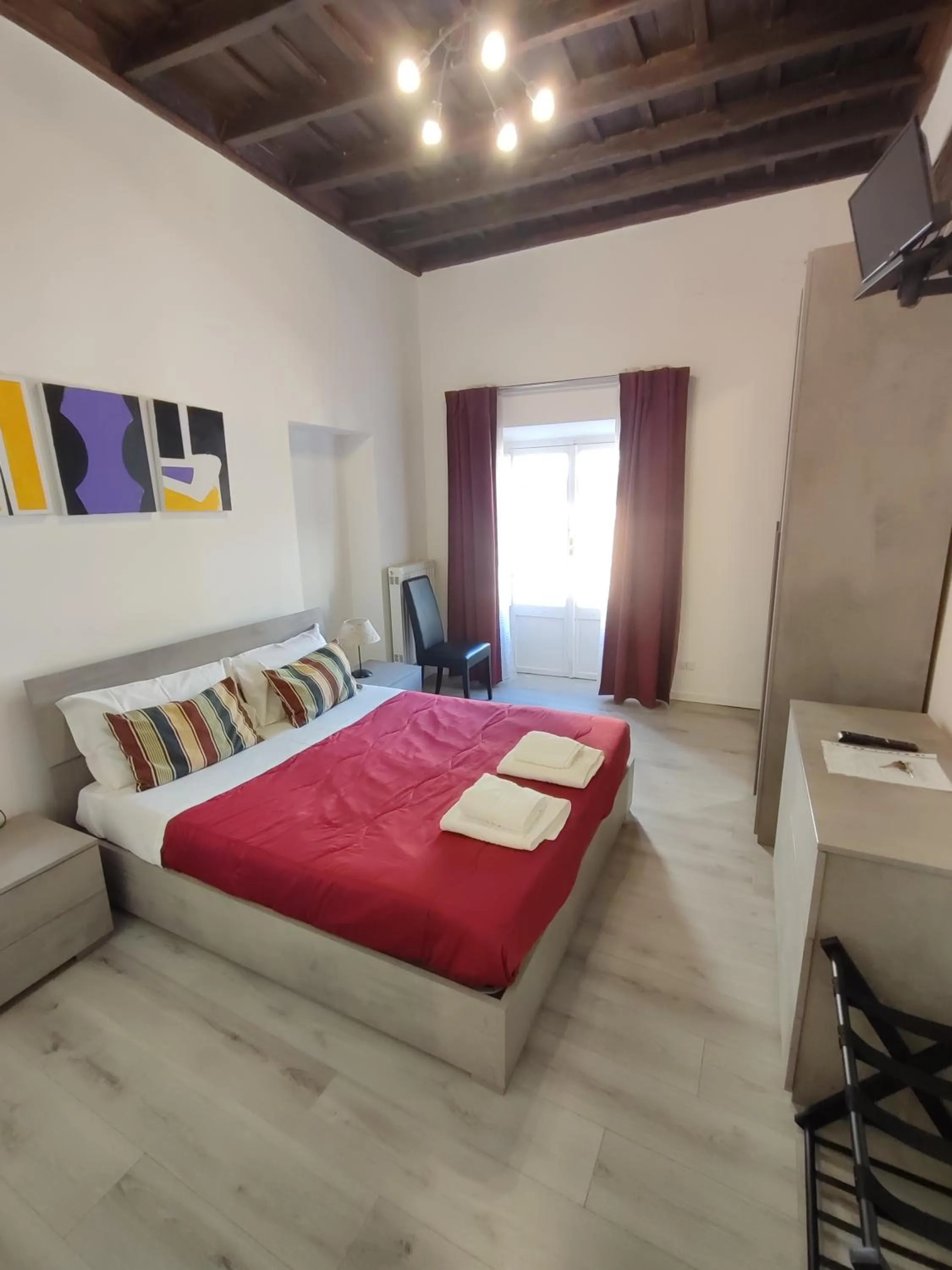 Bed in Giubbonari Street