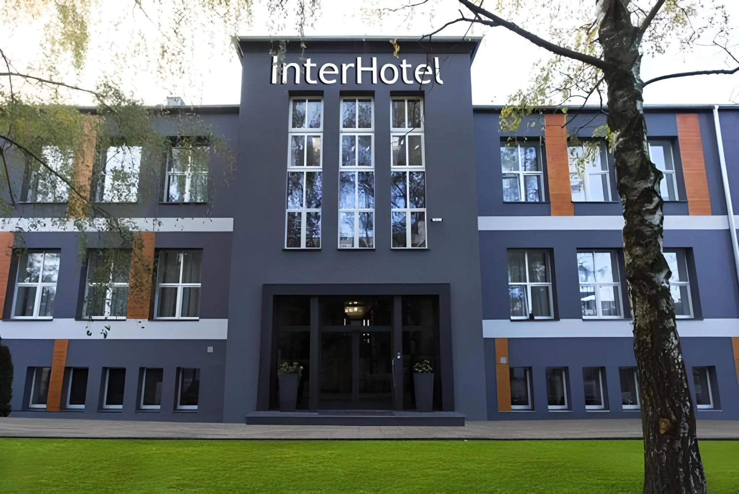 Property building in InterHotel