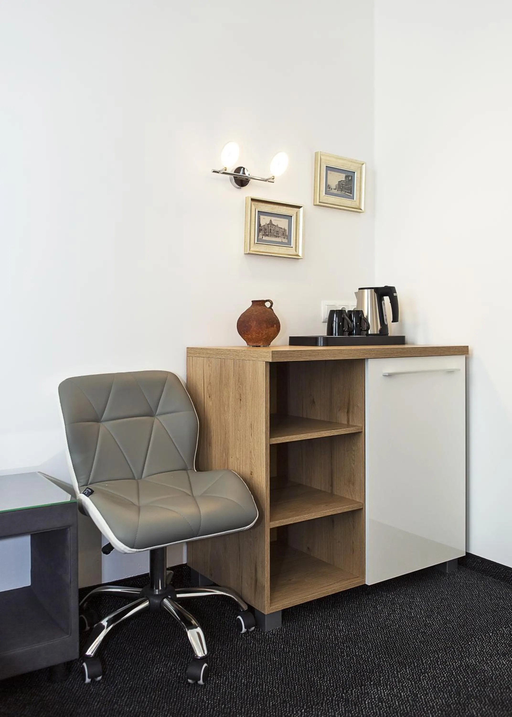 Coffee/tea facilities in InterHotel