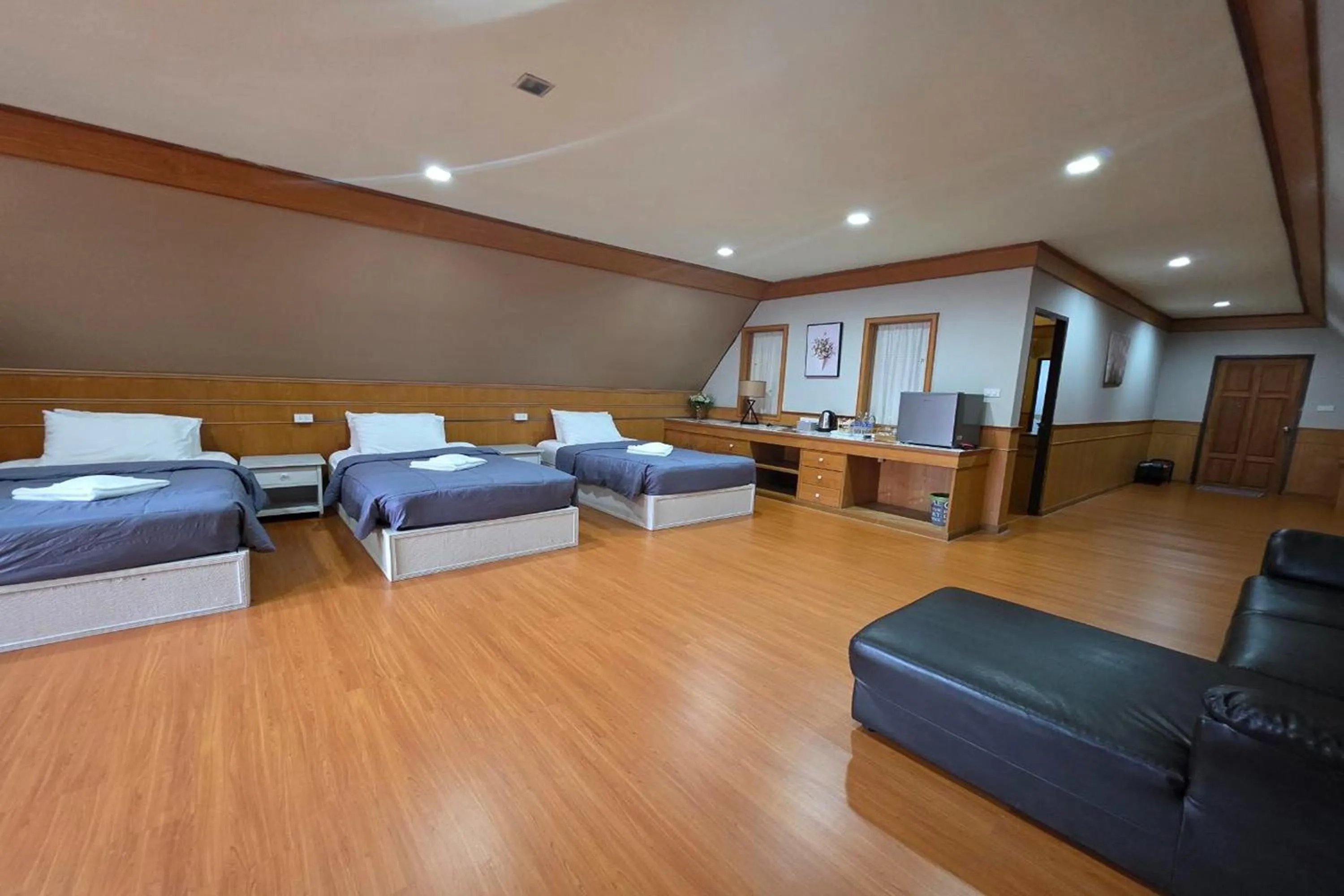 Bed in River Breeze Chiangsaen