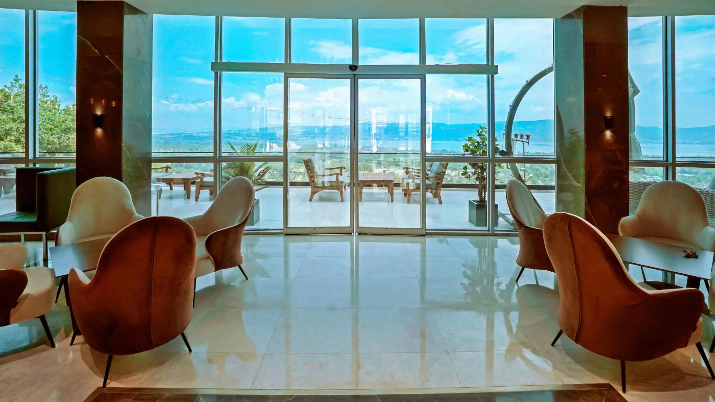 Lobby or reception in Cabir Deluxe Hotel Sapanca