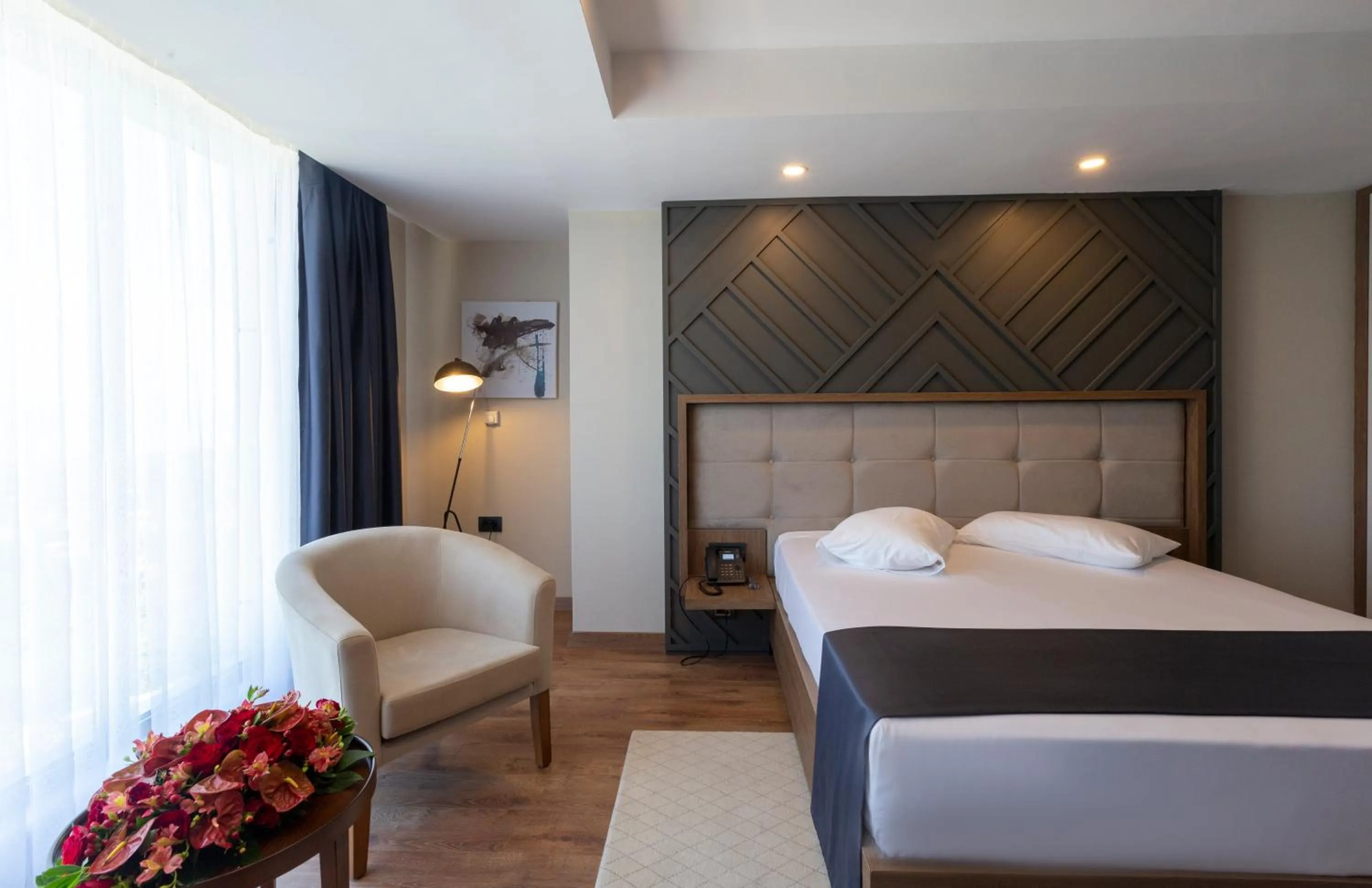 Photo of the whole room, Bed in Cabir Deluxe Hotel Sapanca