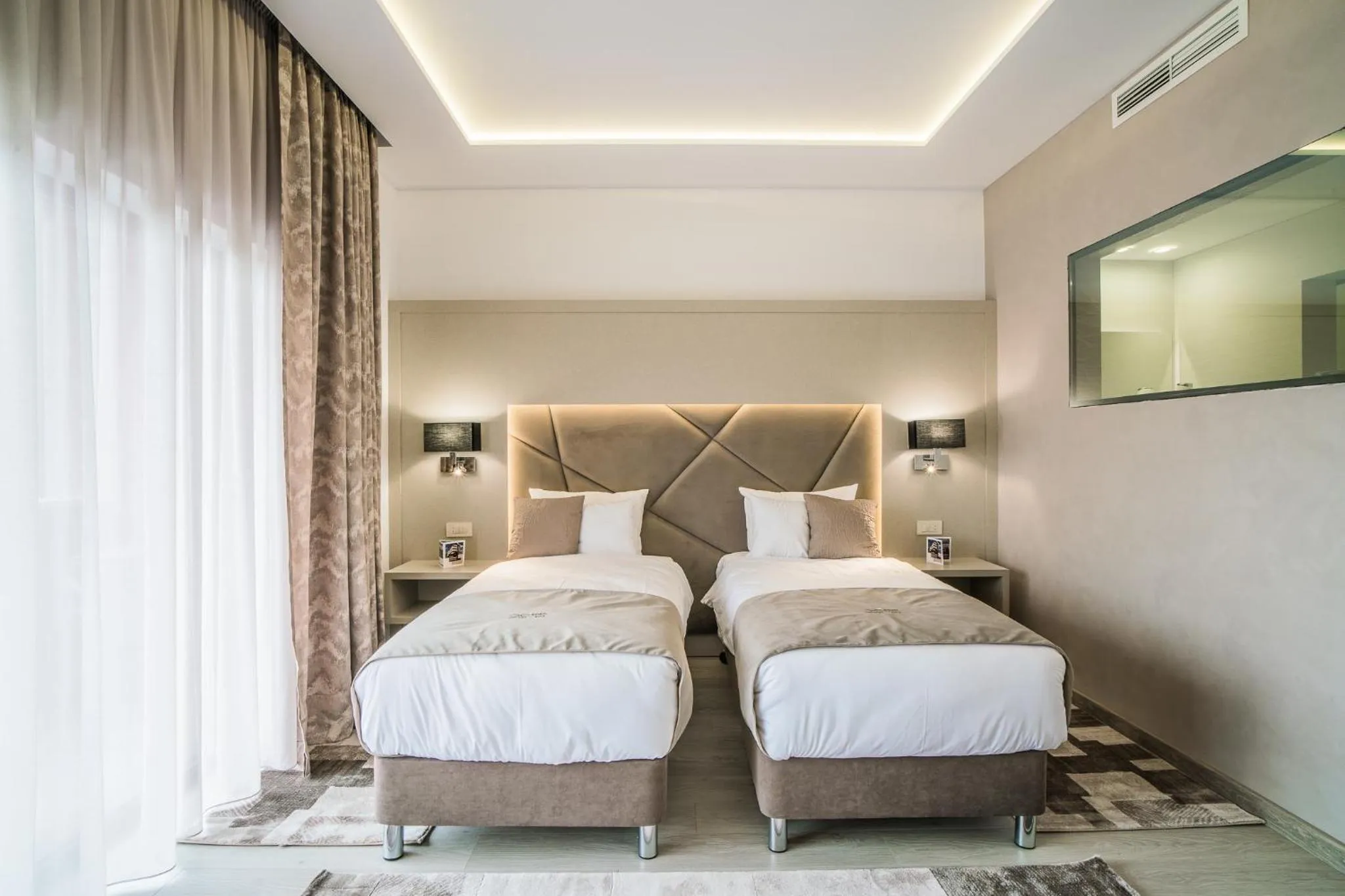 Bed in Hotel Eden Garden Spa